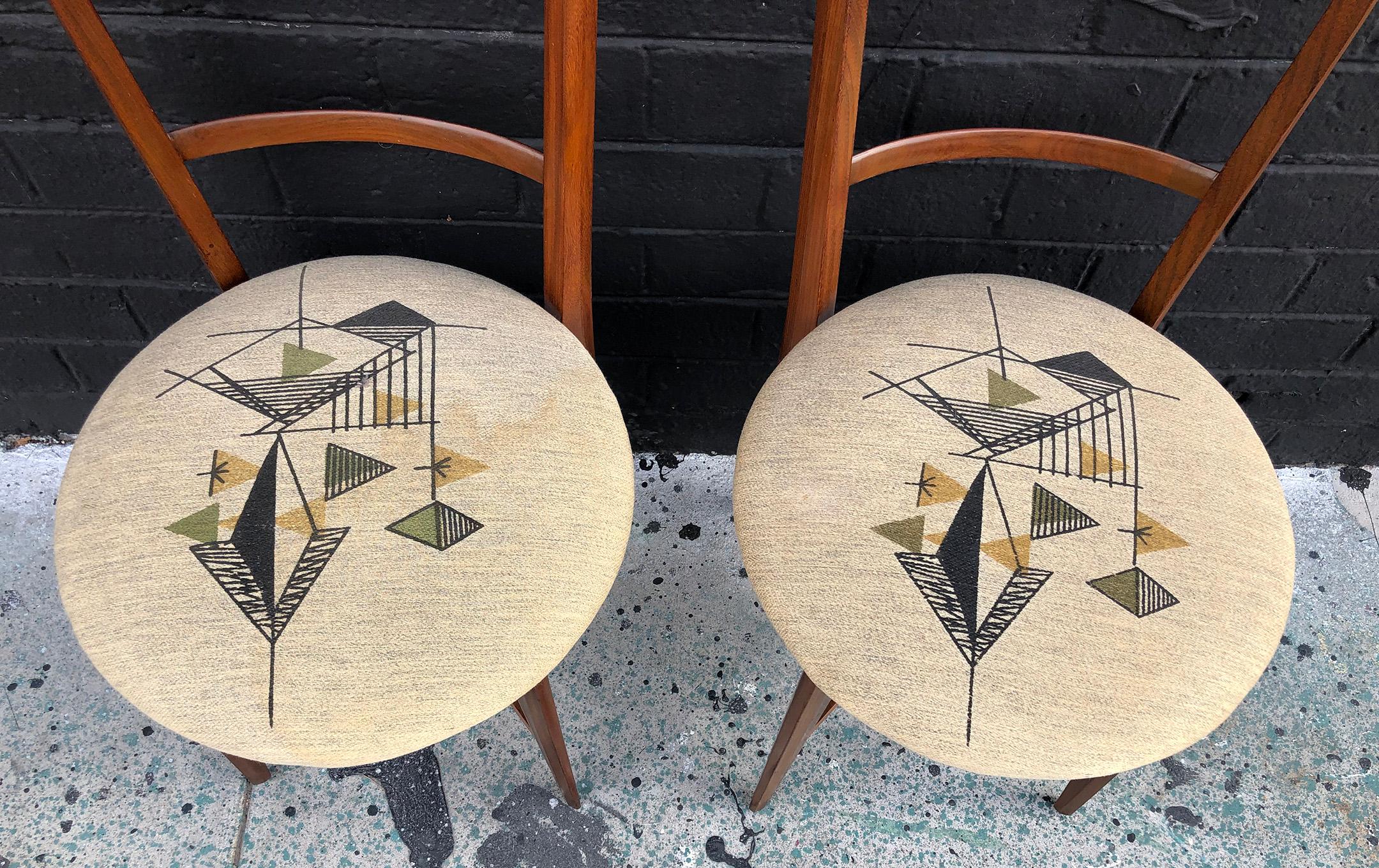 Walnut Pair of 1960s Italian Modern Ladder Back Accent Chairs