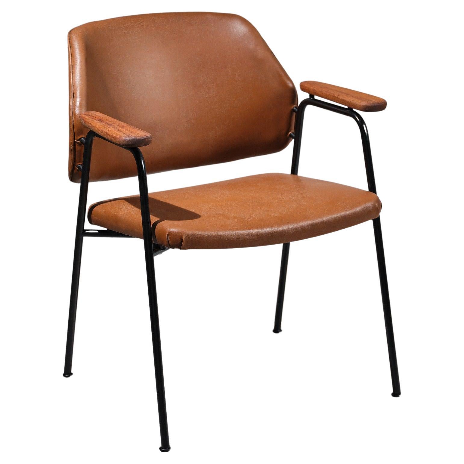 Silla de oficina moderna italiana de los años 60 en piel sintética y hierro negro
