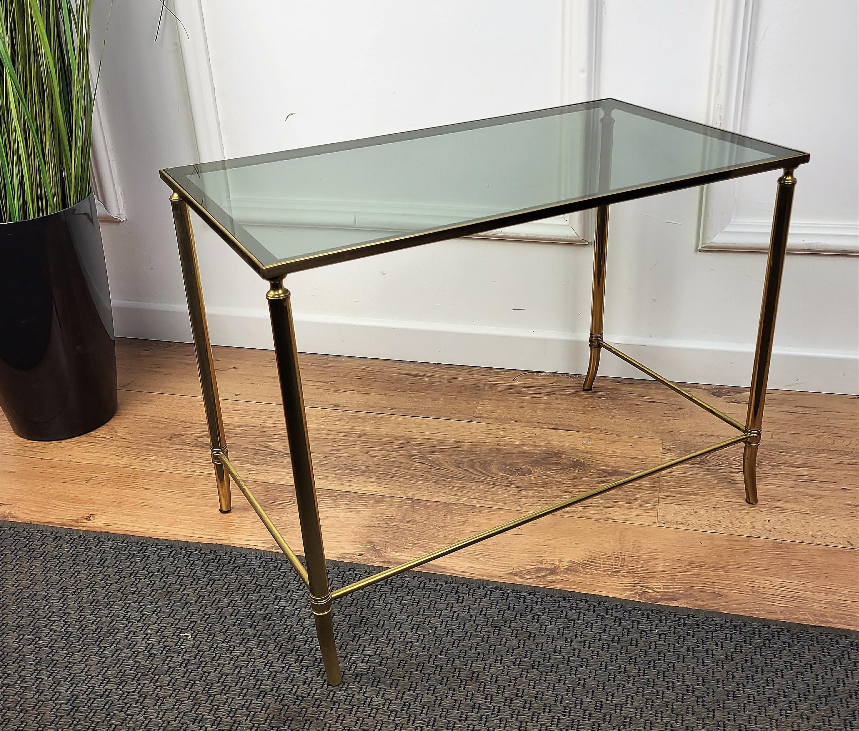 1960s Italian Modern Regency Neoclassical Brass and Smoked Glass Coffee Table In Good Condition For Sale In Carimate, Como