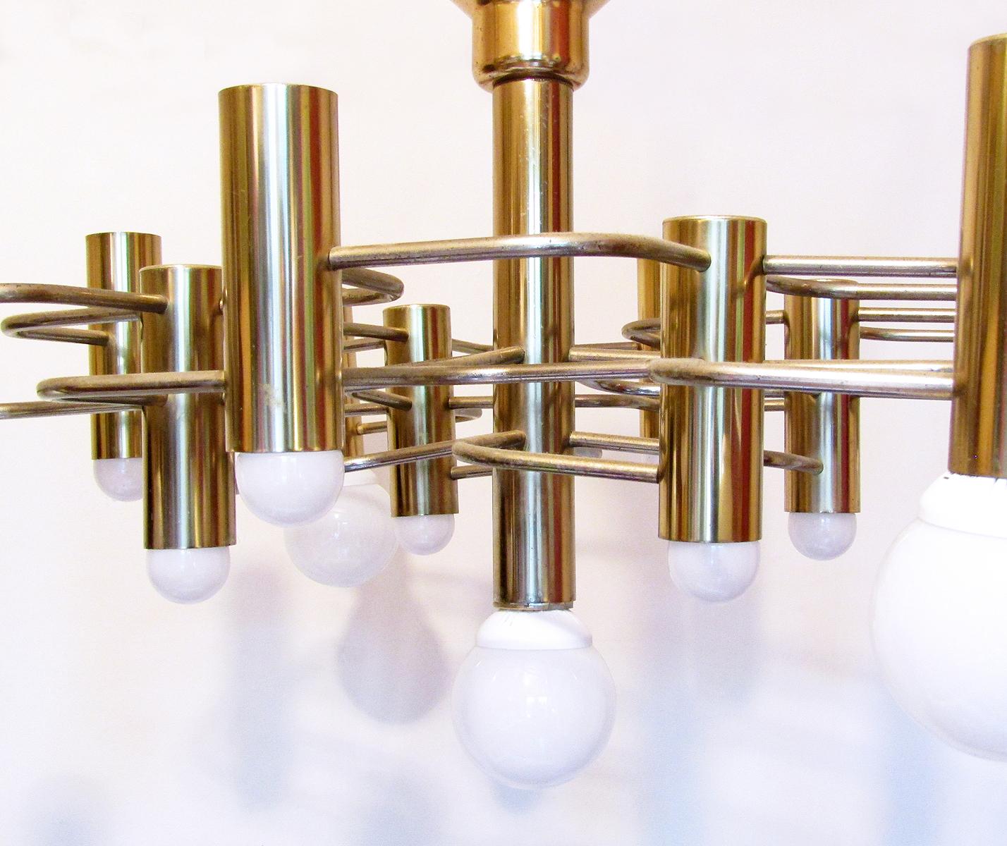 1960s Italian Modernist Chandelier by Gaetano Sciolari for Boulanger 4