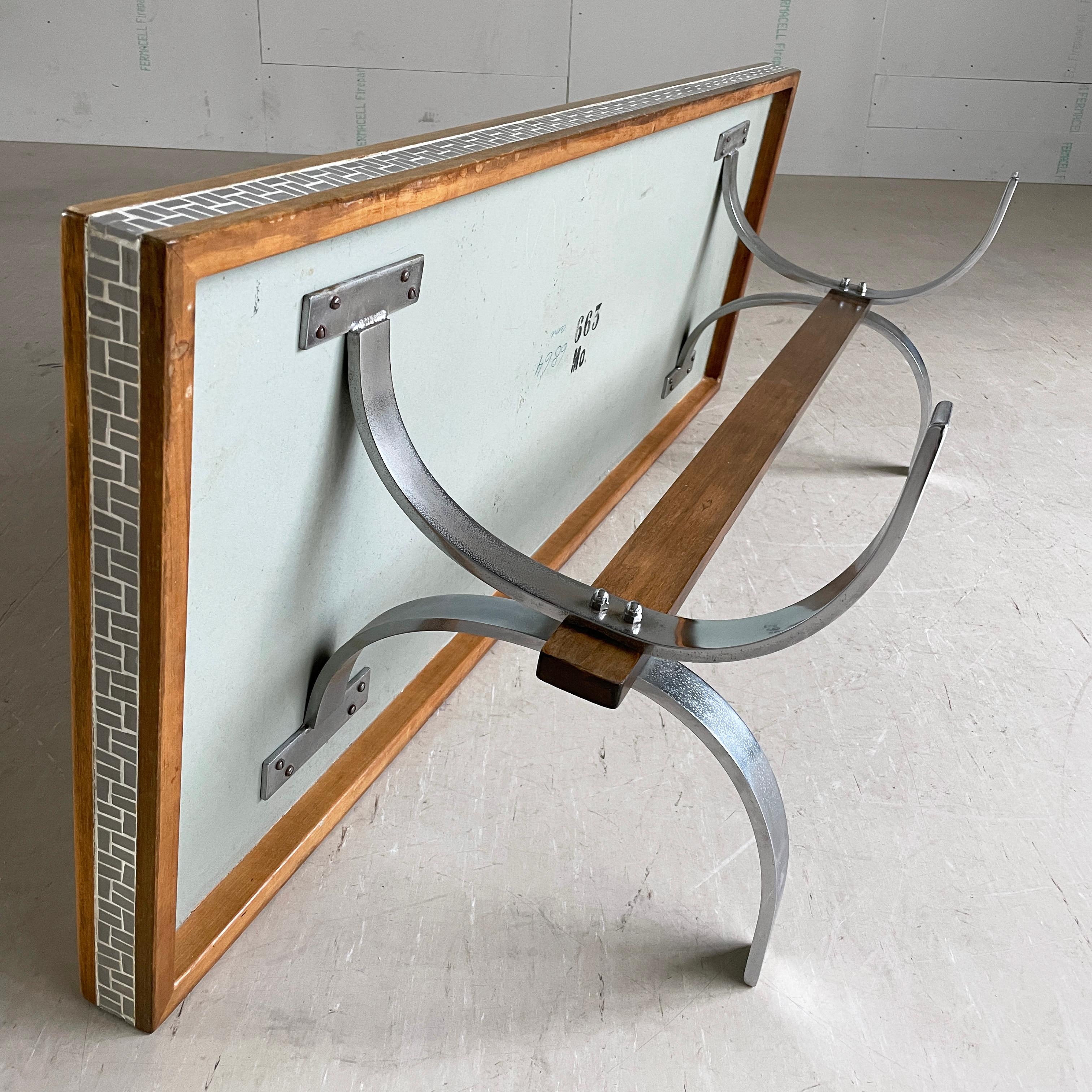 Italienischer Mosaik-Couchtisch aus den 1960er Jahren 12