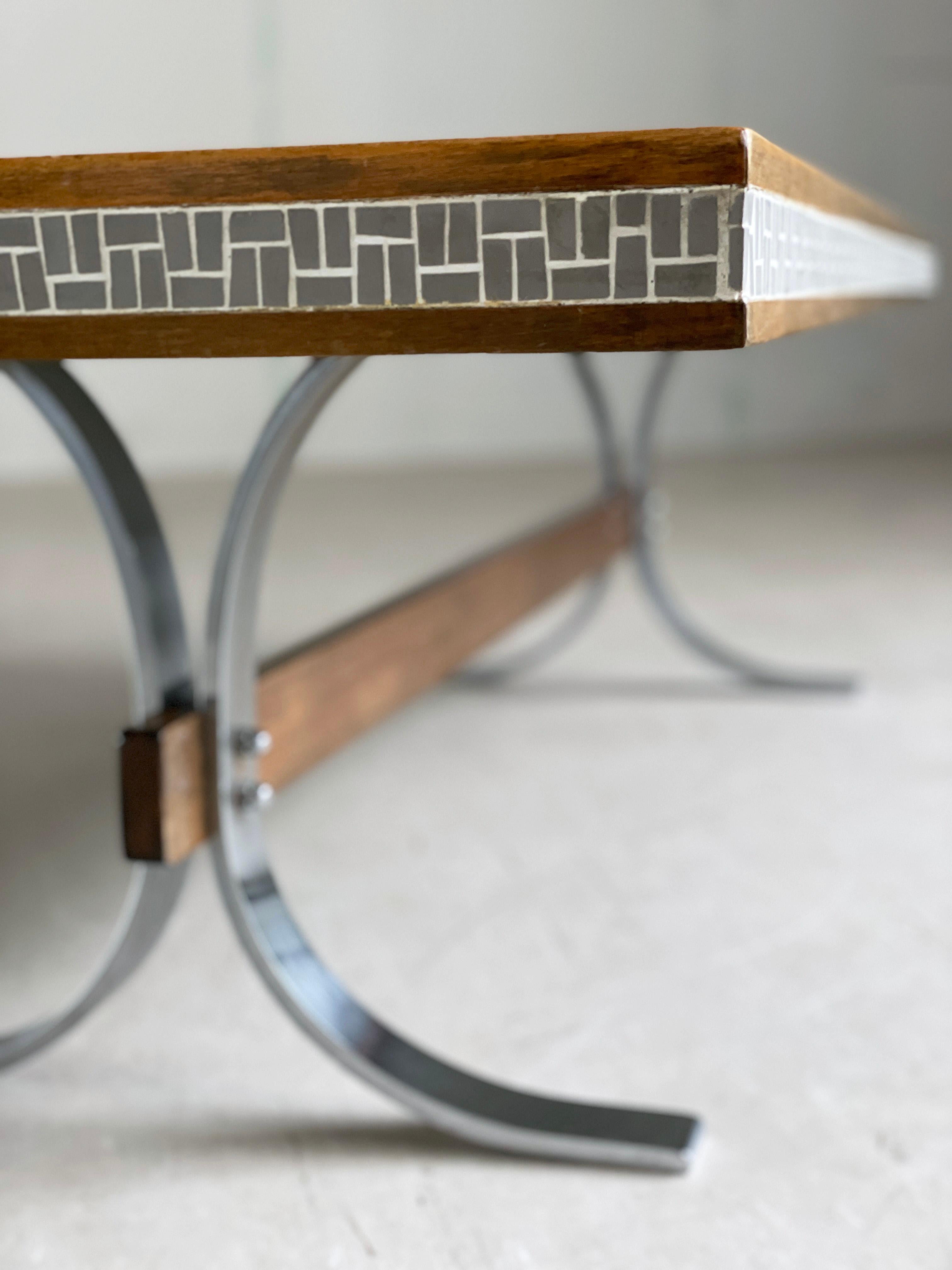 Italienischer Mosaik-Couchtisch aus den 1960er Jahren 14