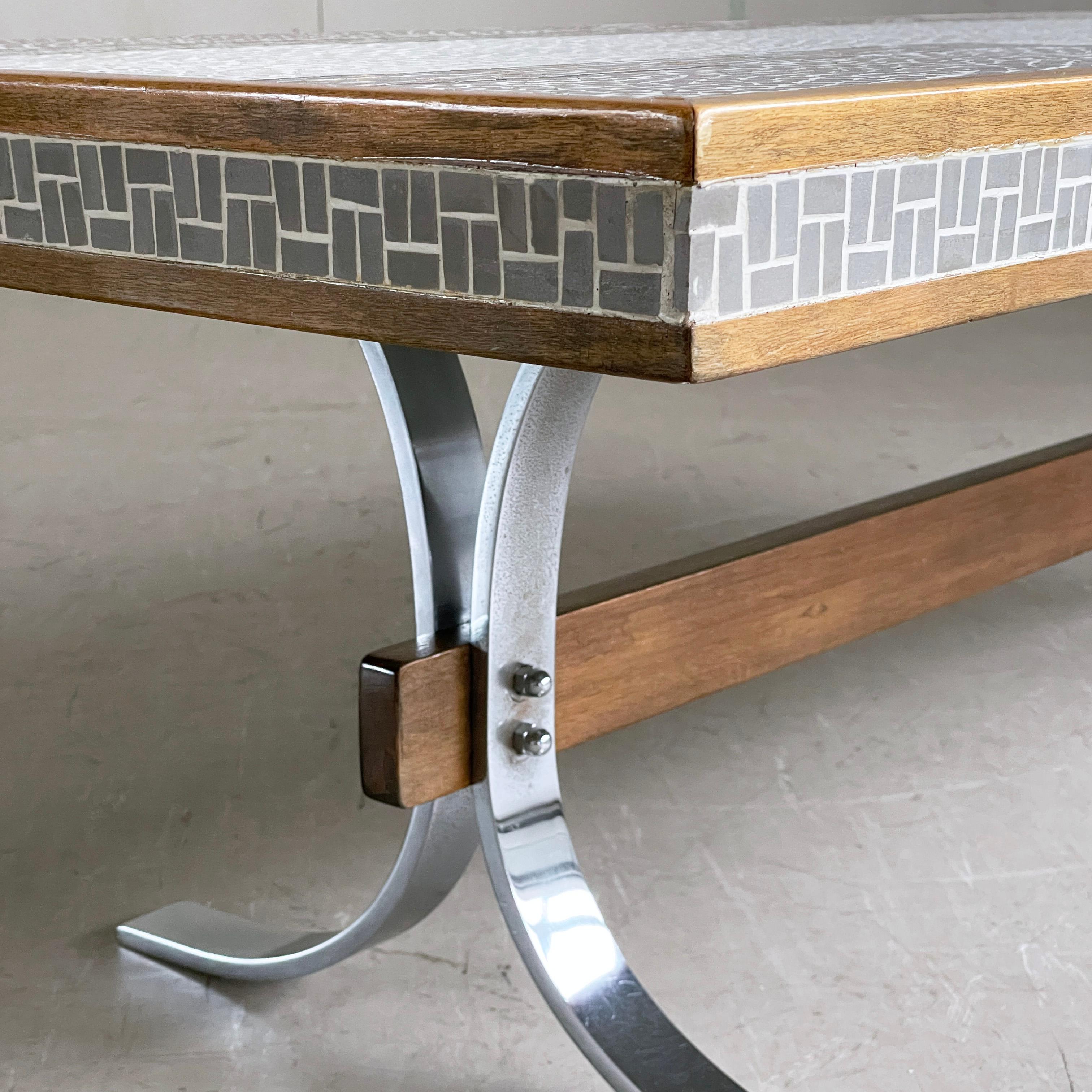 Italienischer Mosaik-Couchtisch aus den 1960er Jahren 3