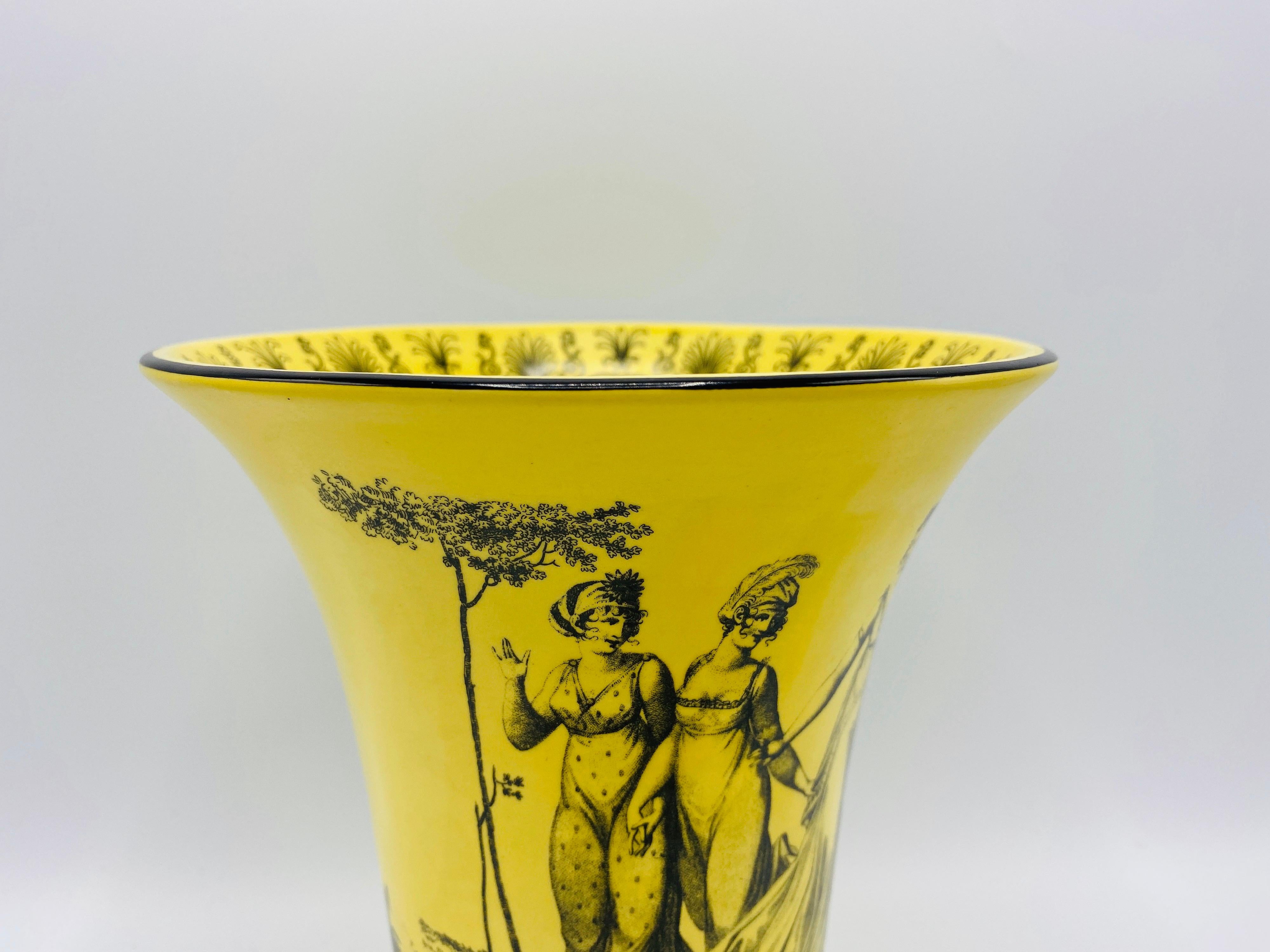 Italian Mottahedeh Yellow and Black Toile Handled Urn Vases, Pair, 1960s For Sale 5