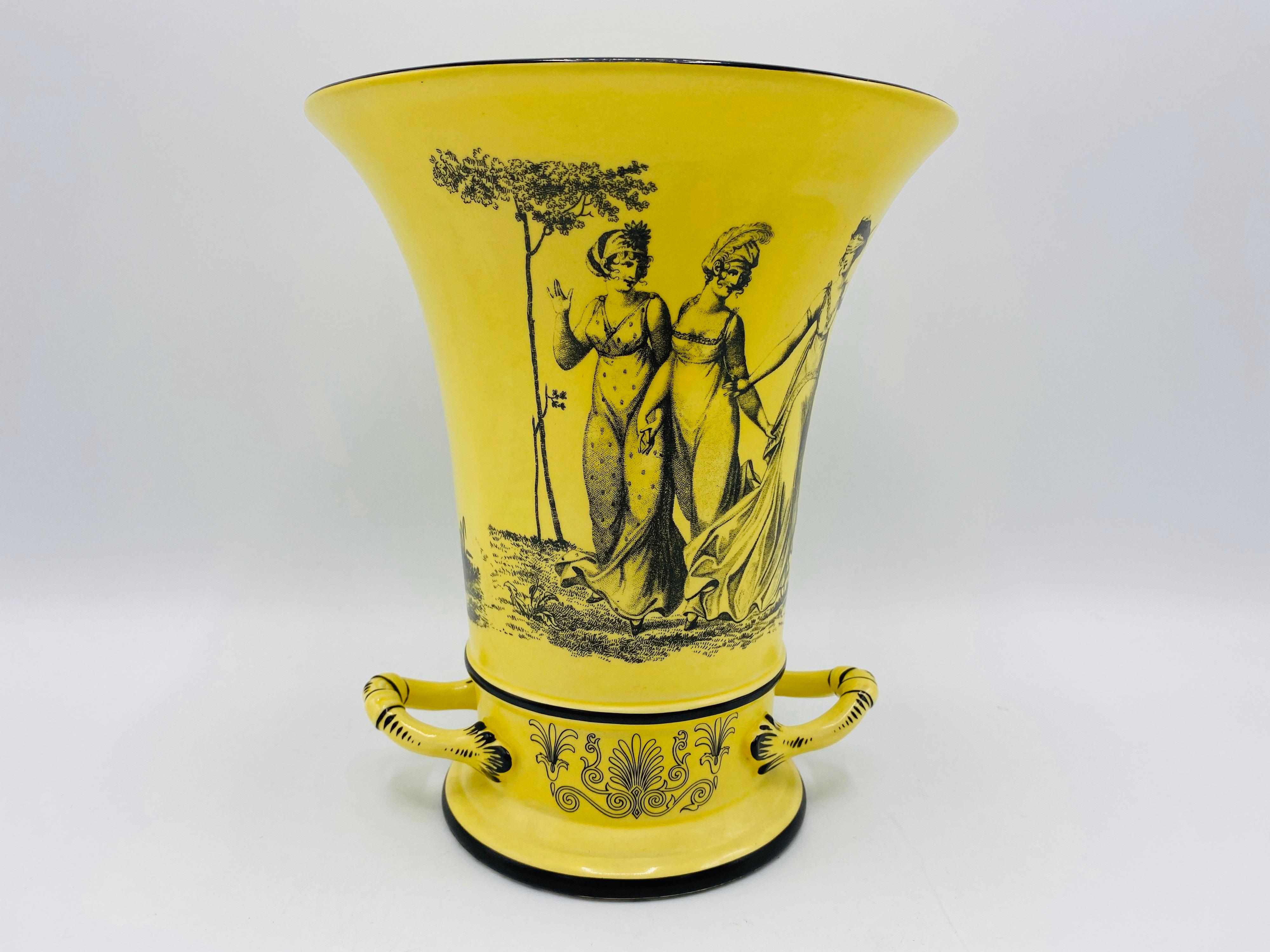 Hand-Painted Italian Mottahedeh Yellow and Black Toile Handled Urn Vases, Pair, 1960s For Sale