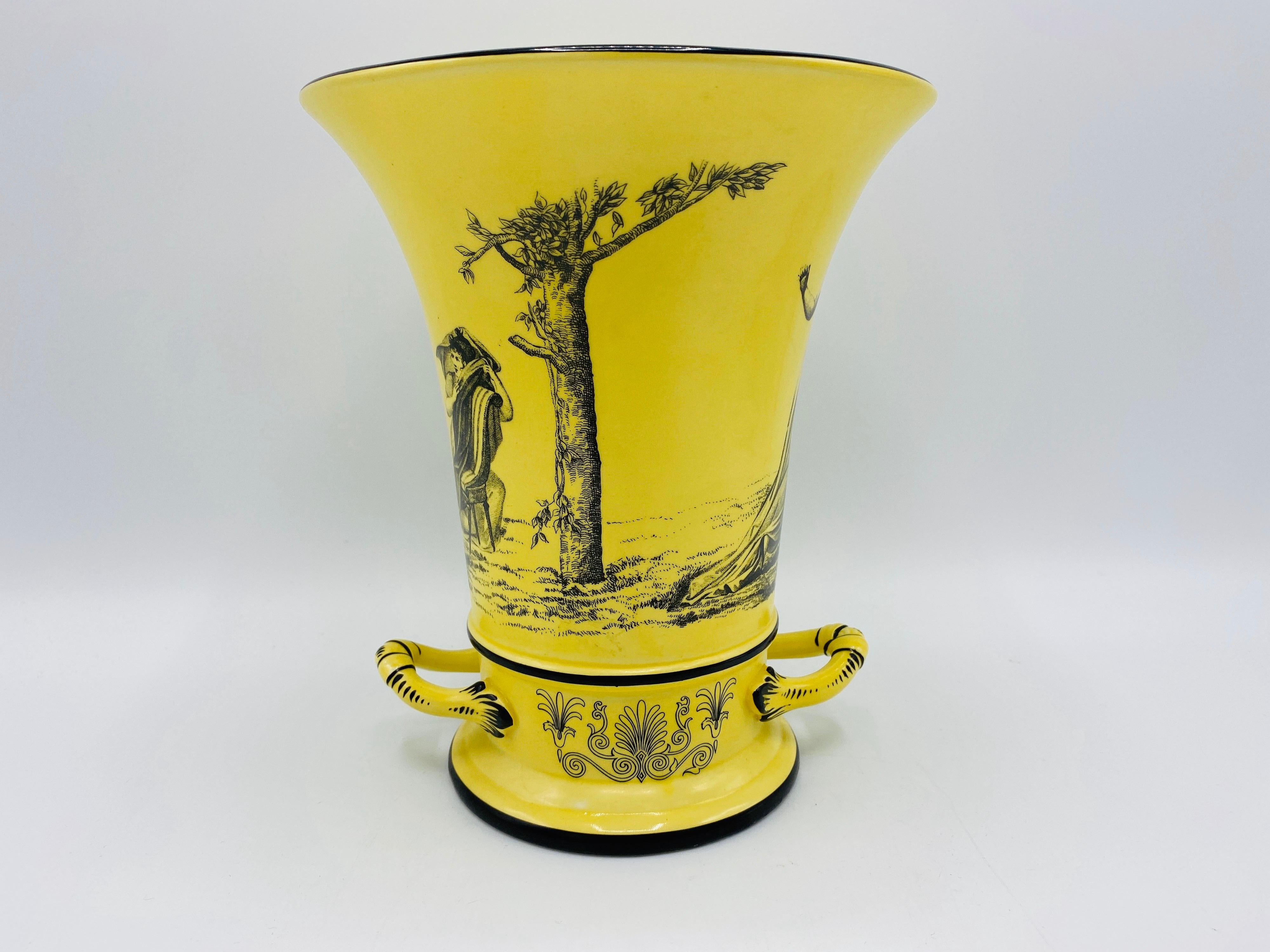 Italian Mottahedeh Yellow and Black Toile Handled Urn Vases, Pair, 1960s For Sale 1