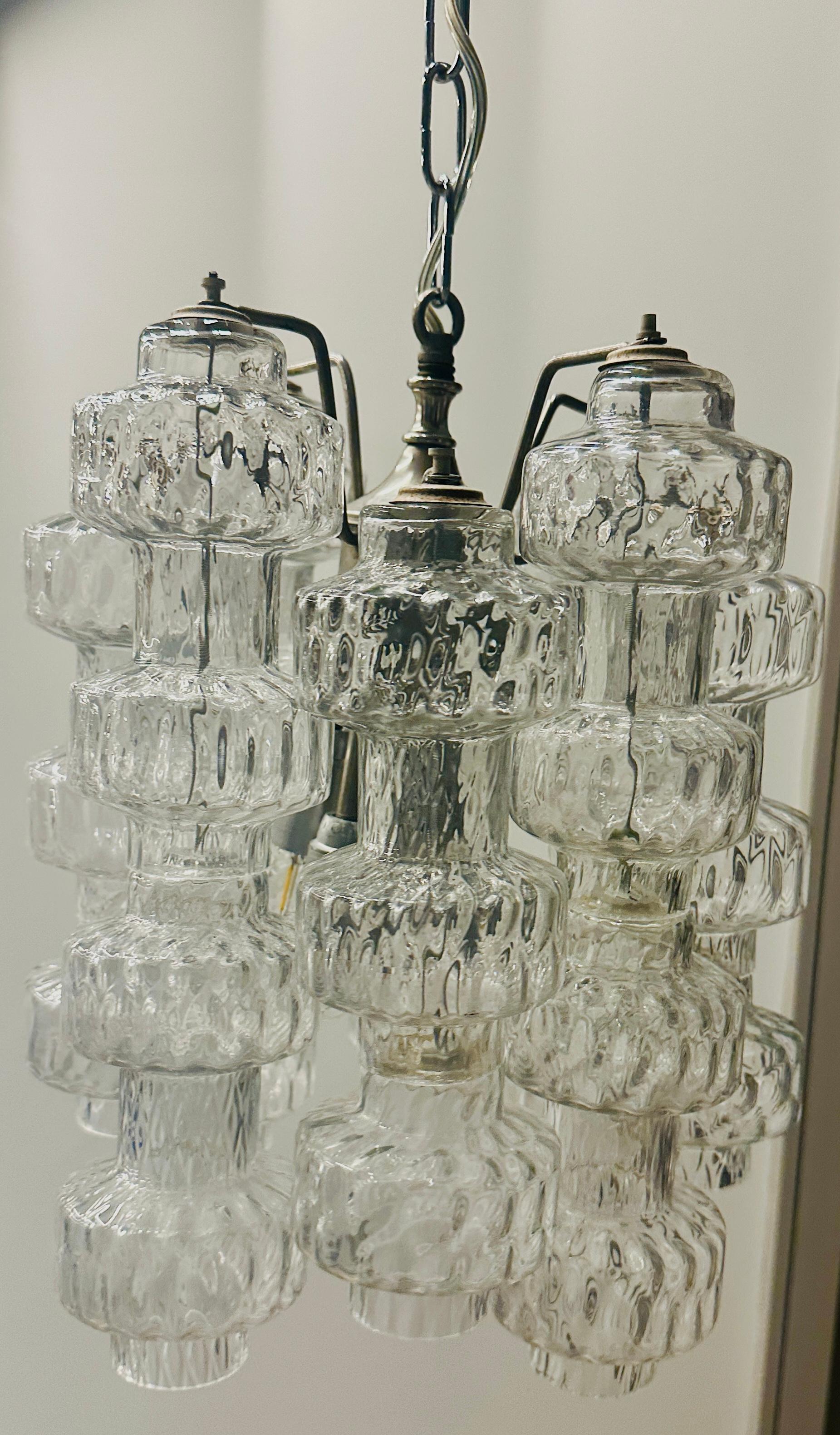 Lustre italien des années 1960 en verre Murano en forme d'haltère et à grappes de Venini en vente 9