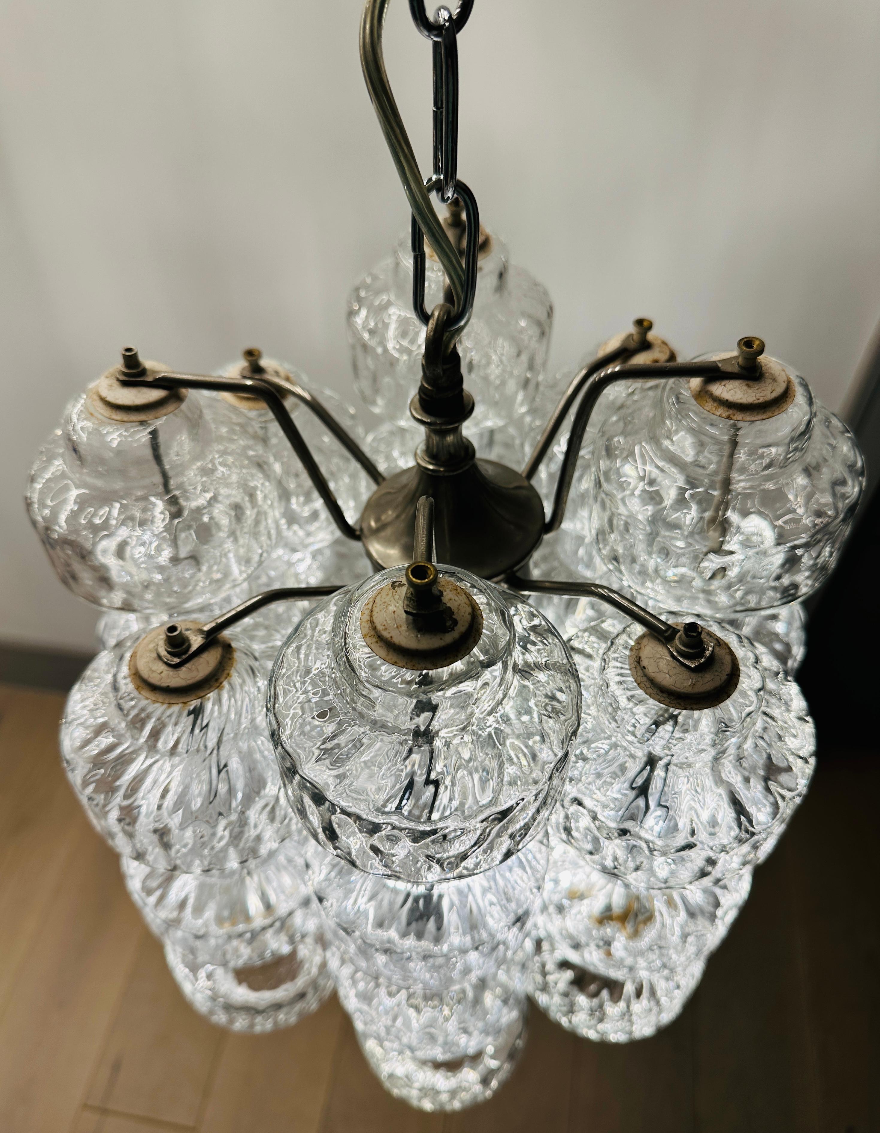 Lustre italien des années 1960 en verre Murano en forme d'haltère et à grappes de Venini en vente 1