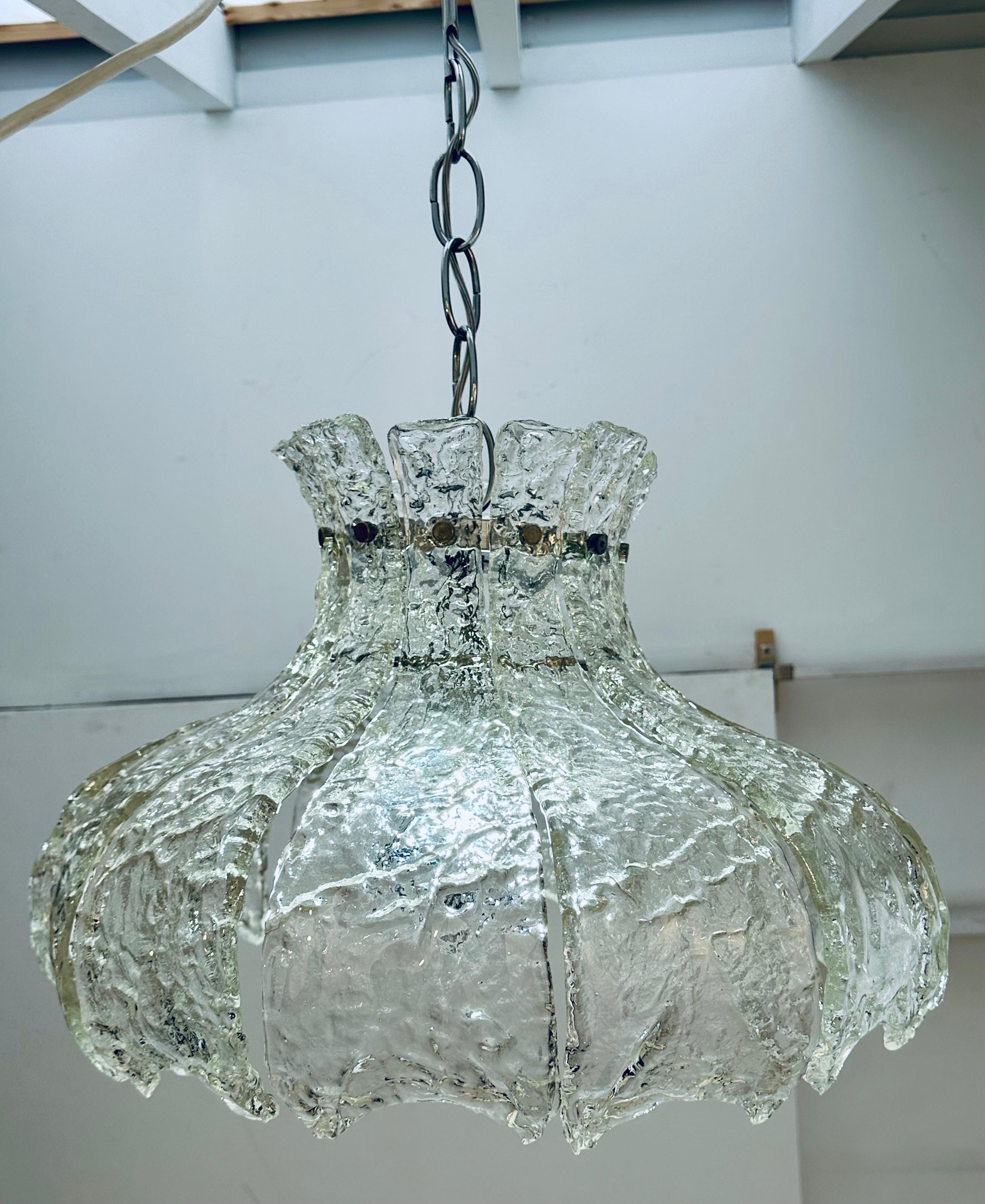 1960s Italian Murano 'Forked' Textured Clear Glass Mazzega Carlo Nason Pendant  For Sale 3