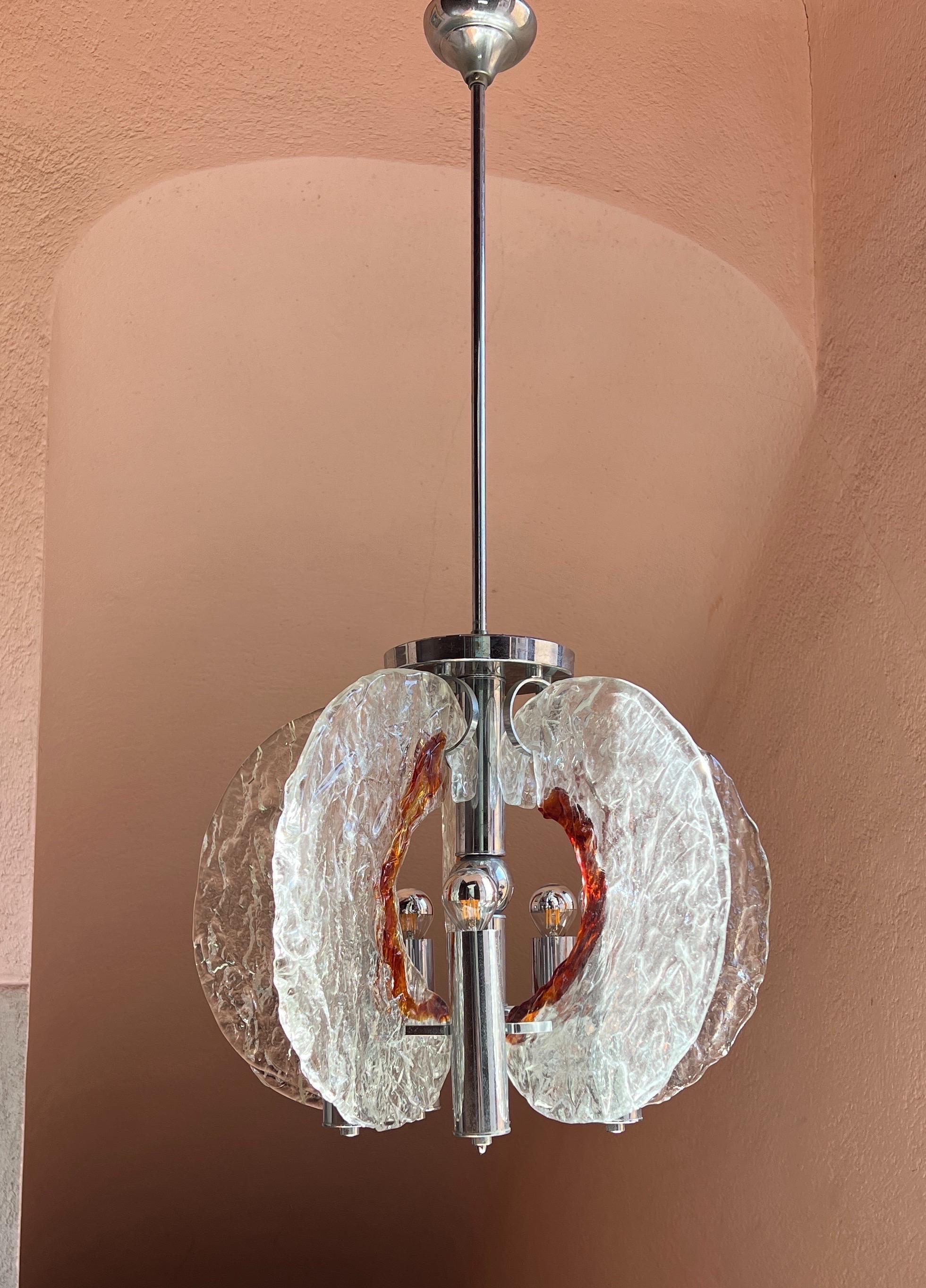 Lámpara colgante italiana de cristal de Murano y cromo de los años 60, por Carlo Nason para Mazzega en venta 5