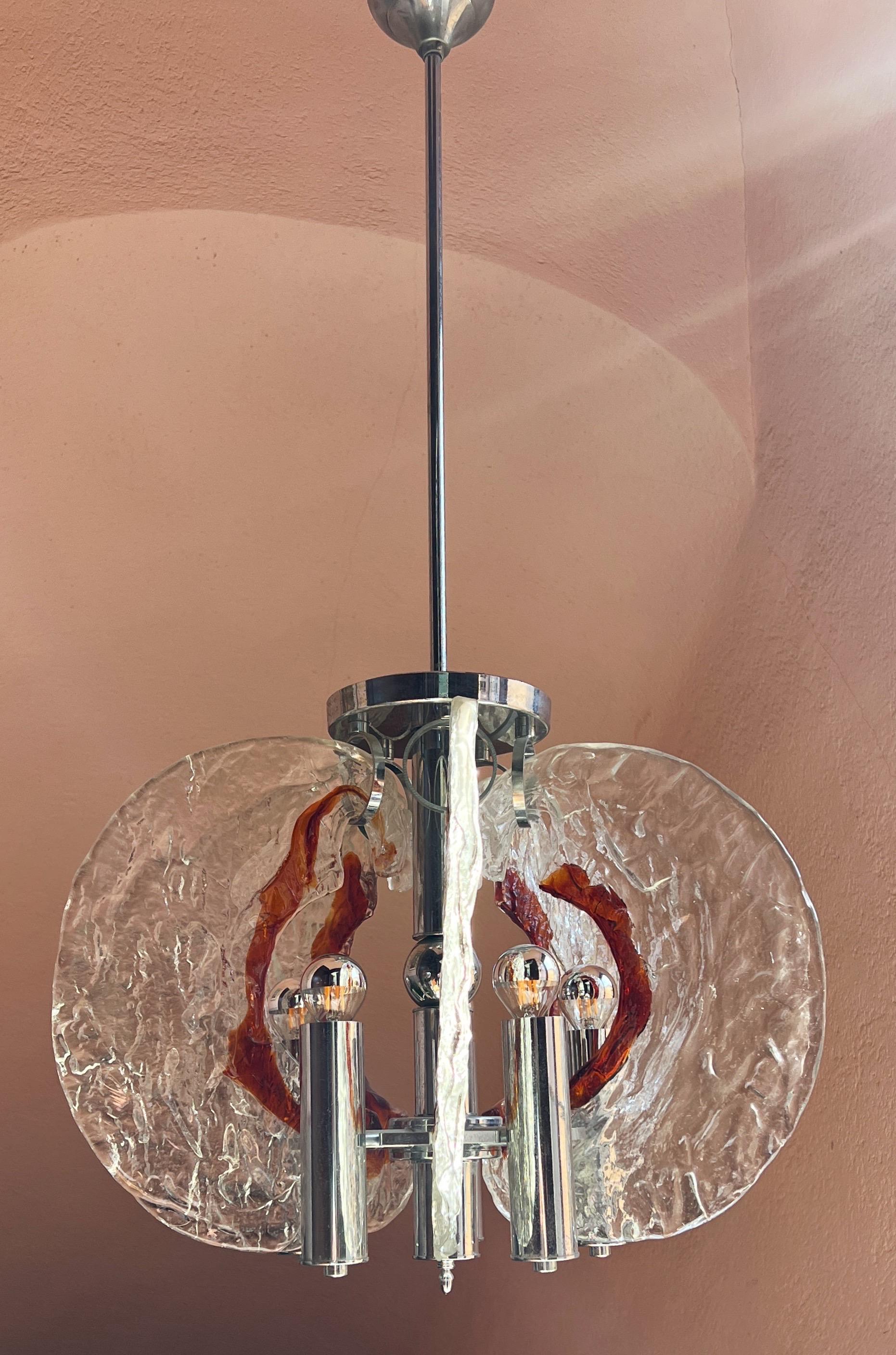 Lámpara colgante italiana de cristal de Murano y cromo de los años 60, por Carlo Nason para Mazzega en Bueno estado para la venta en Palermo, PA