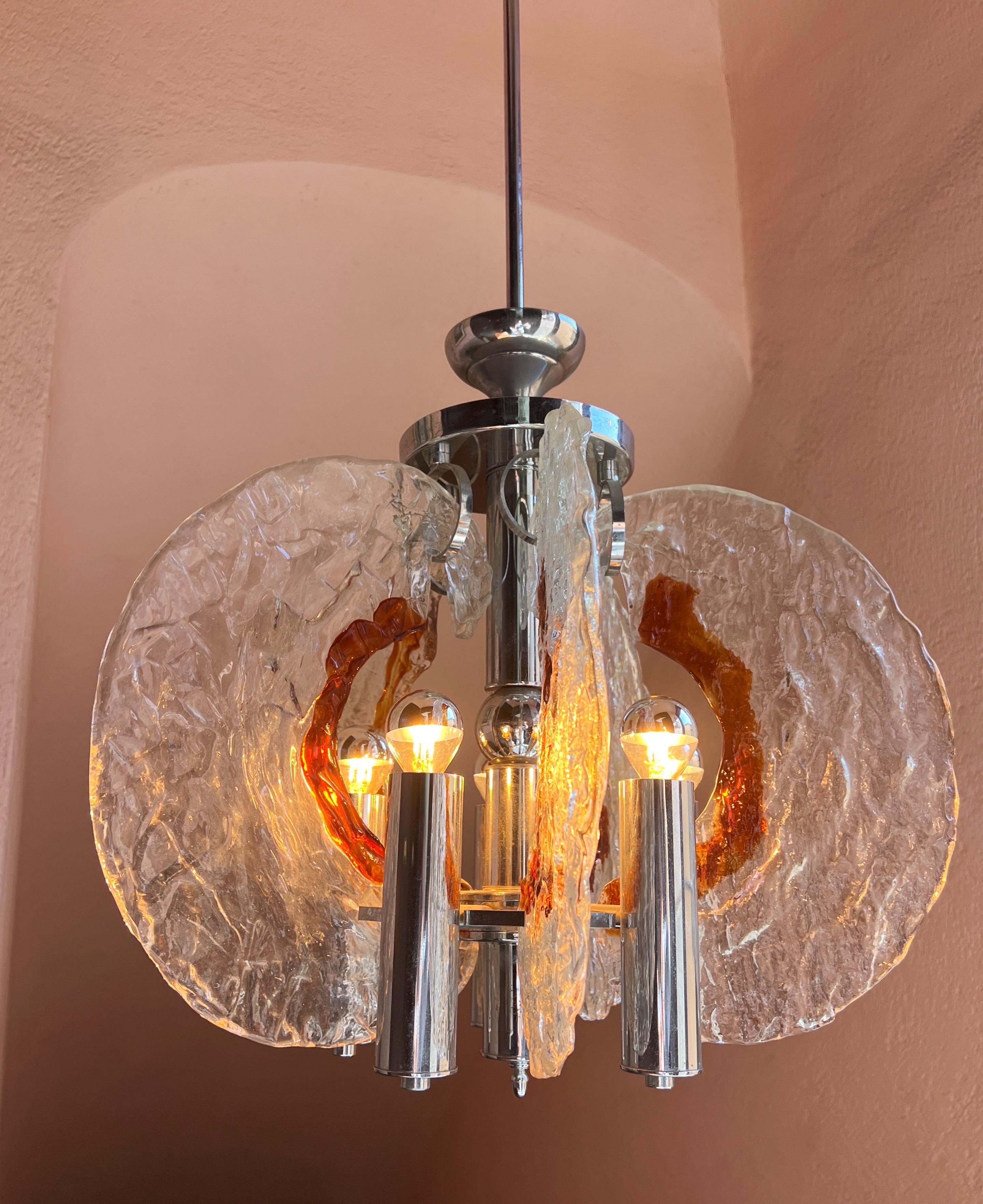 Lámpara colgante italiana de cristal de Murano y cromo de los años 60, por Carlo Nason para Mazzega en venta 1