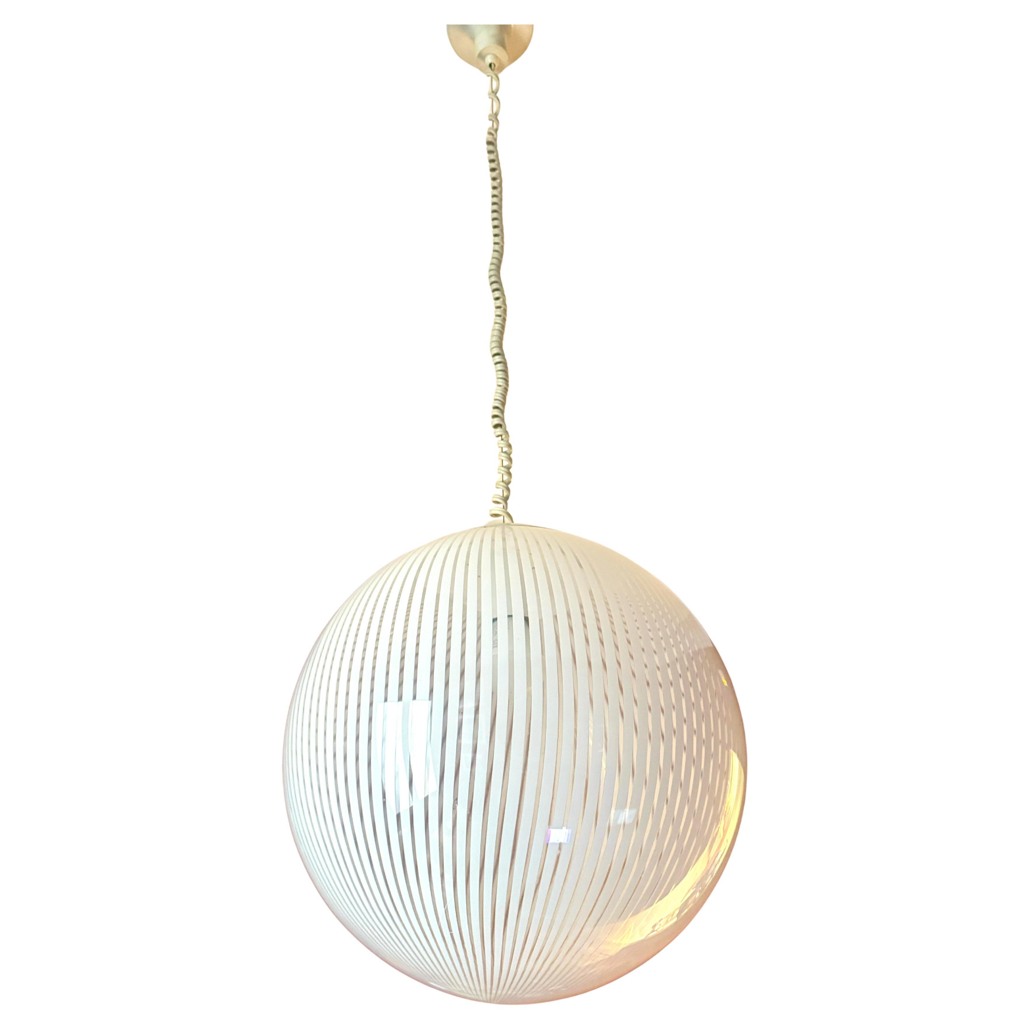 Globo de cristal de Murano italiano de los años 60, obra de Paolo Venini. en venta