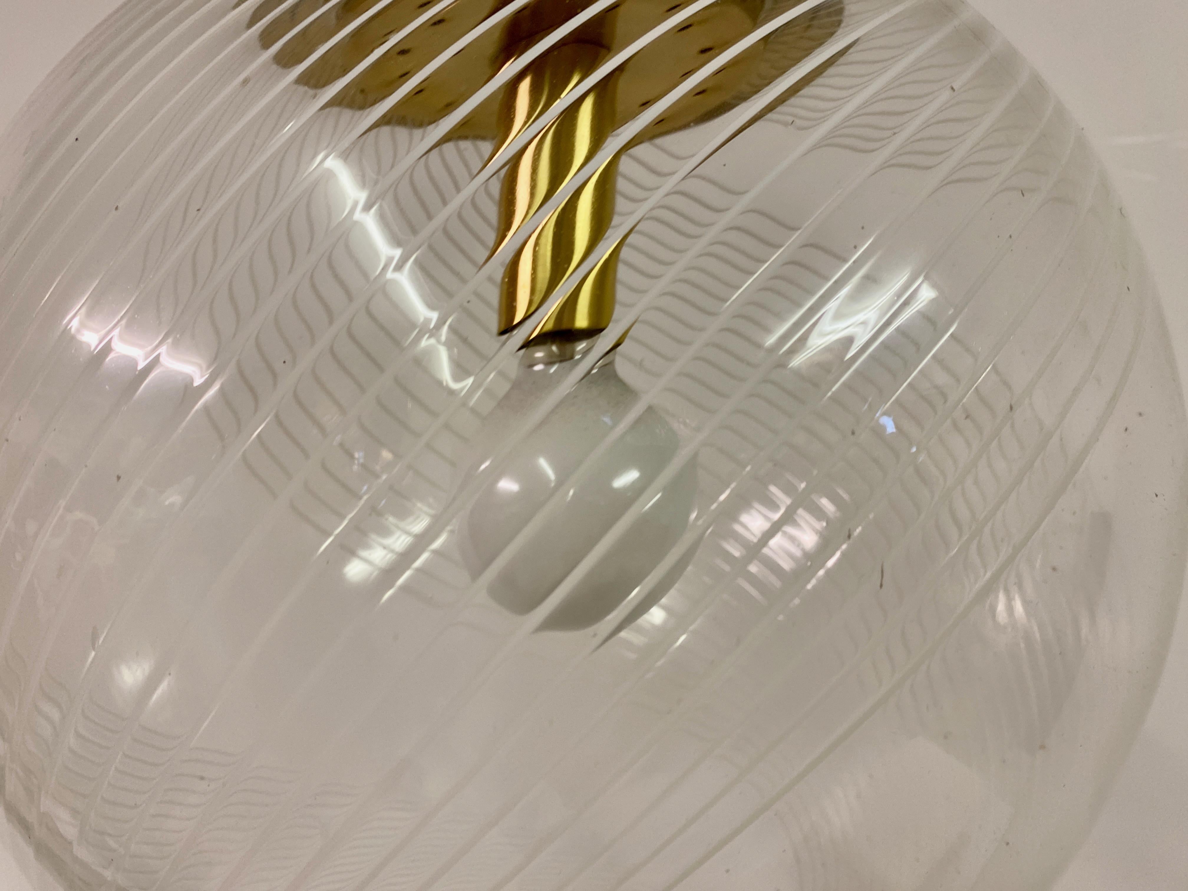 Plafond suspendu en verre Murano des années 1960 Bon état - En vente à London, London