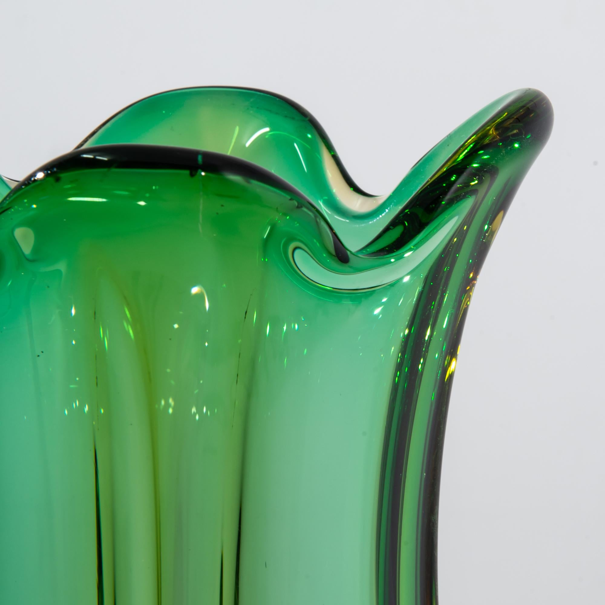 1960er Jahre Italienische Murano Glas Vase  (Mitte des 20. Jahrhunderts) im Angebot
