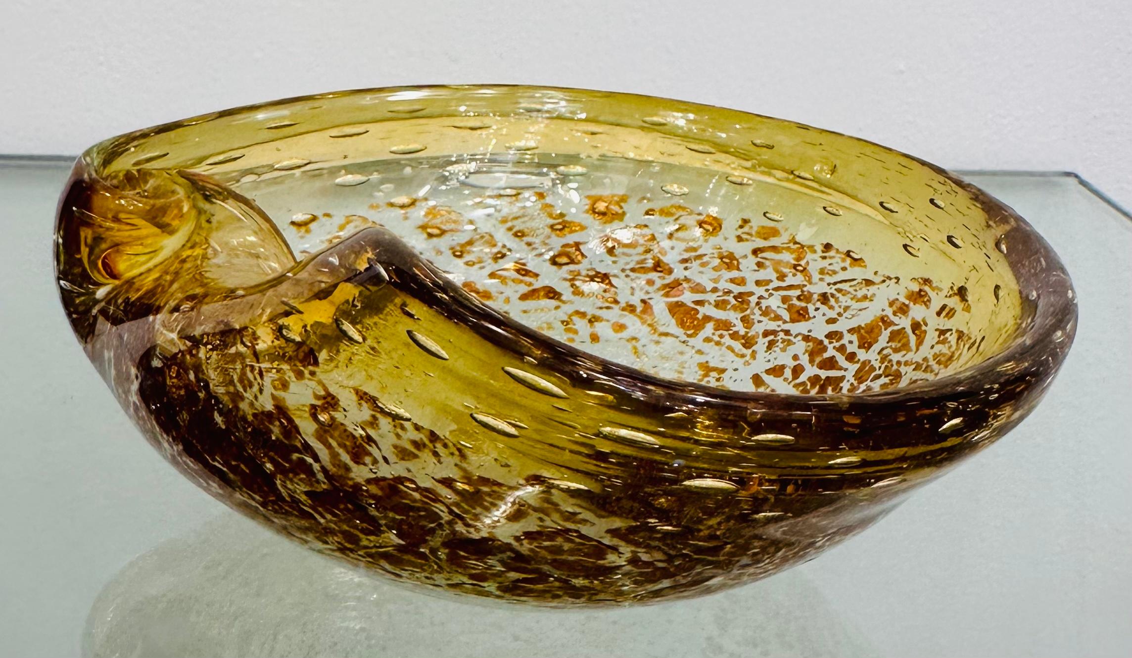 Mid-Century Modern 1960s Italian Murano Golden Inclusion Clear Glass Bowl, Candy Dish or Ashtray For Sale