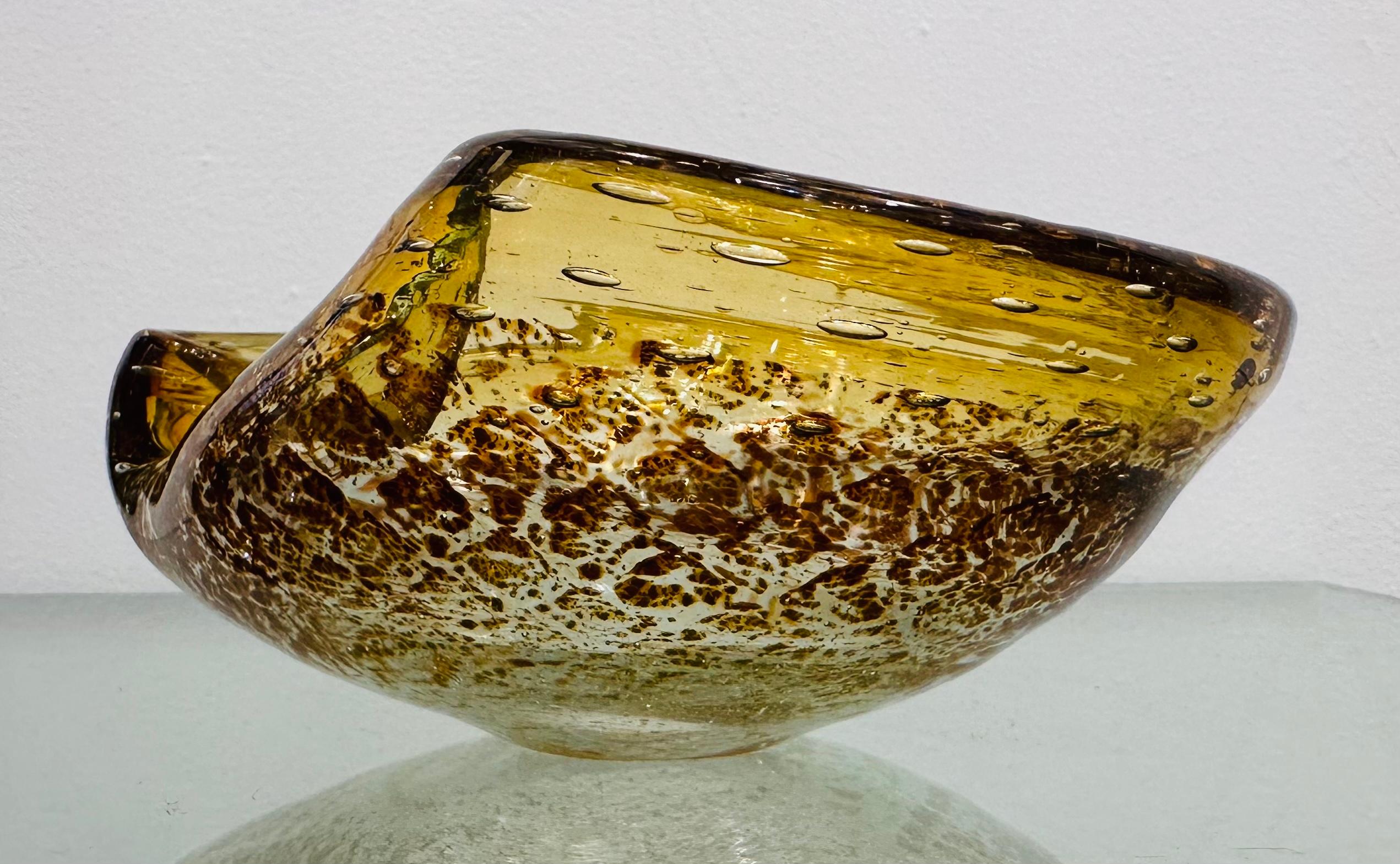 1960s Italian Murano Golden Inclusion Clear Glass Bowl, Candy Dish or Ashtray For Sale 2