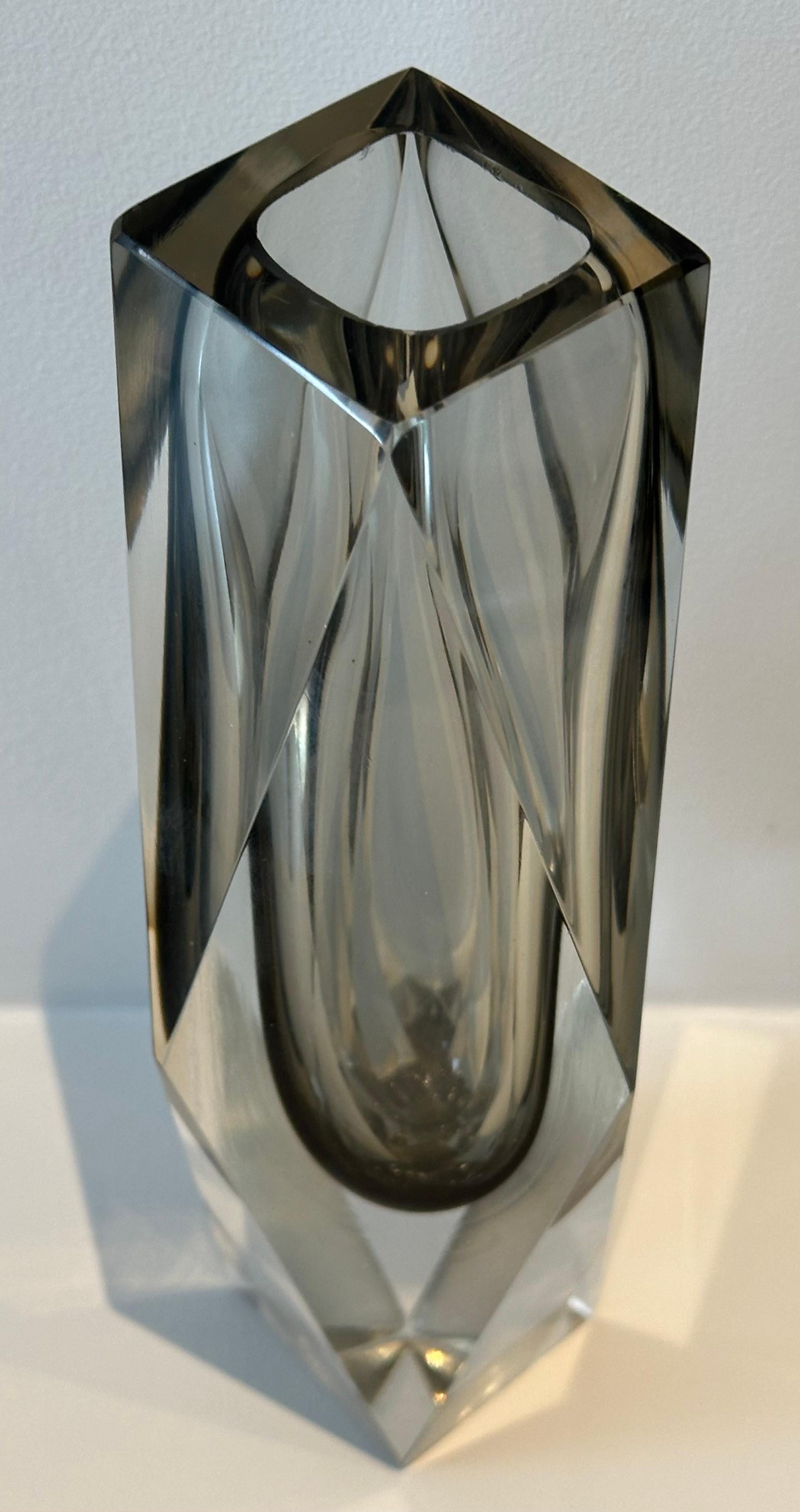Mid-Century Modern 1960s Italian Murano Grey & Clear Faceted Geometric Sommerso Glass Vase For Sale