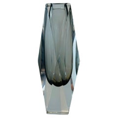 1960er Jahre Italienisch Murano Grau & Klar Facettierte Geometrische Sommerso Glas Vase