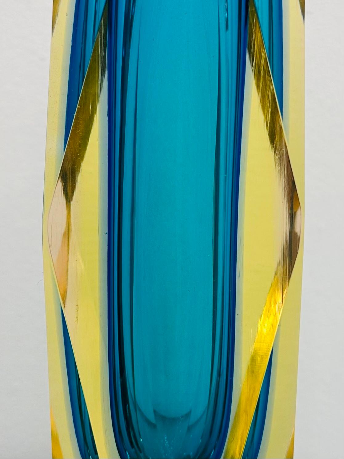 1960s Italian Murano Turquoise Geometric Faceted Sommerso Art Glass Block Vase For Sale 10