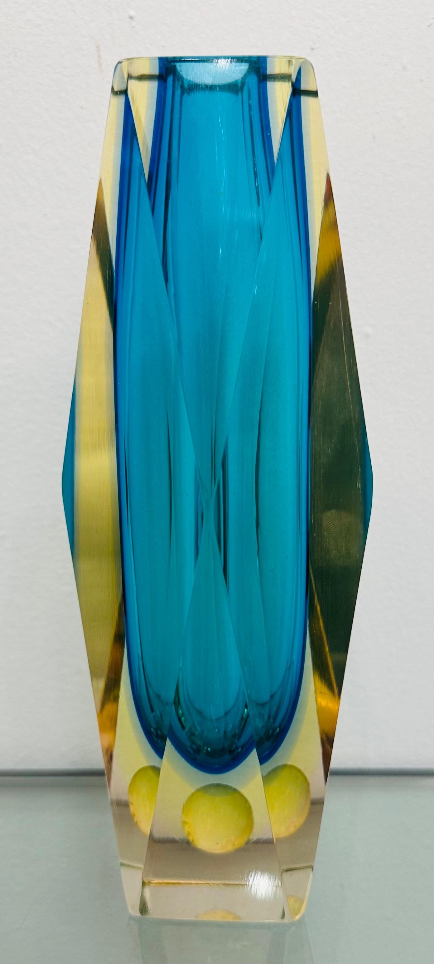 1960s Italian Murano Turquoise Geometric Faceted Sommerso Art Glass Block Vase For Sale 2