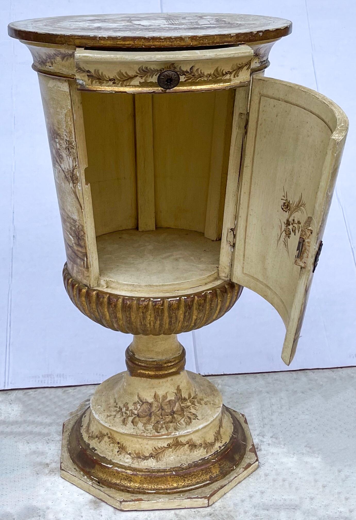Baroque 1960s Italian Neo-Classical Style Carved Giltwood Urn Form Side Table