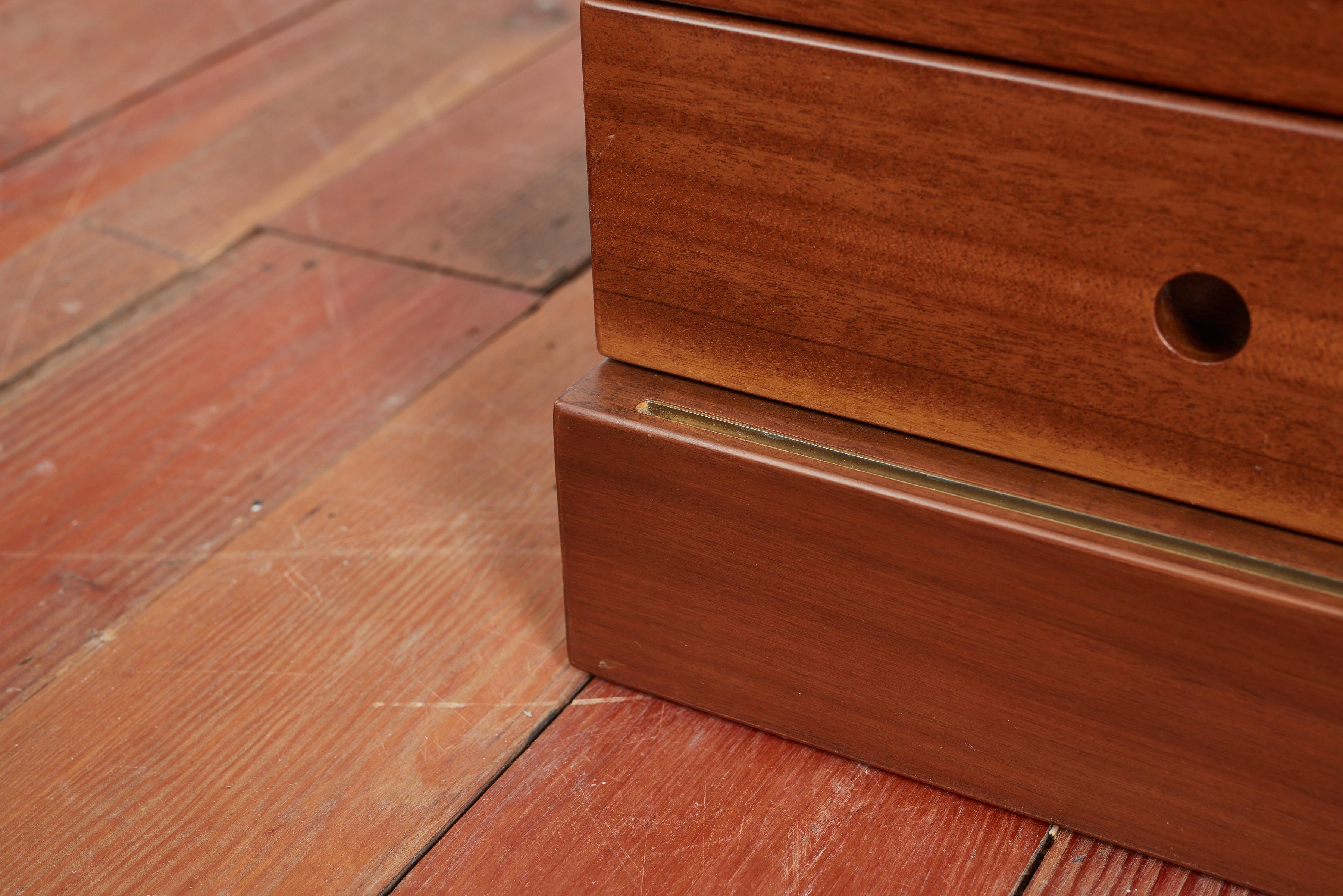 1960's Italian nightstands For Sale 10