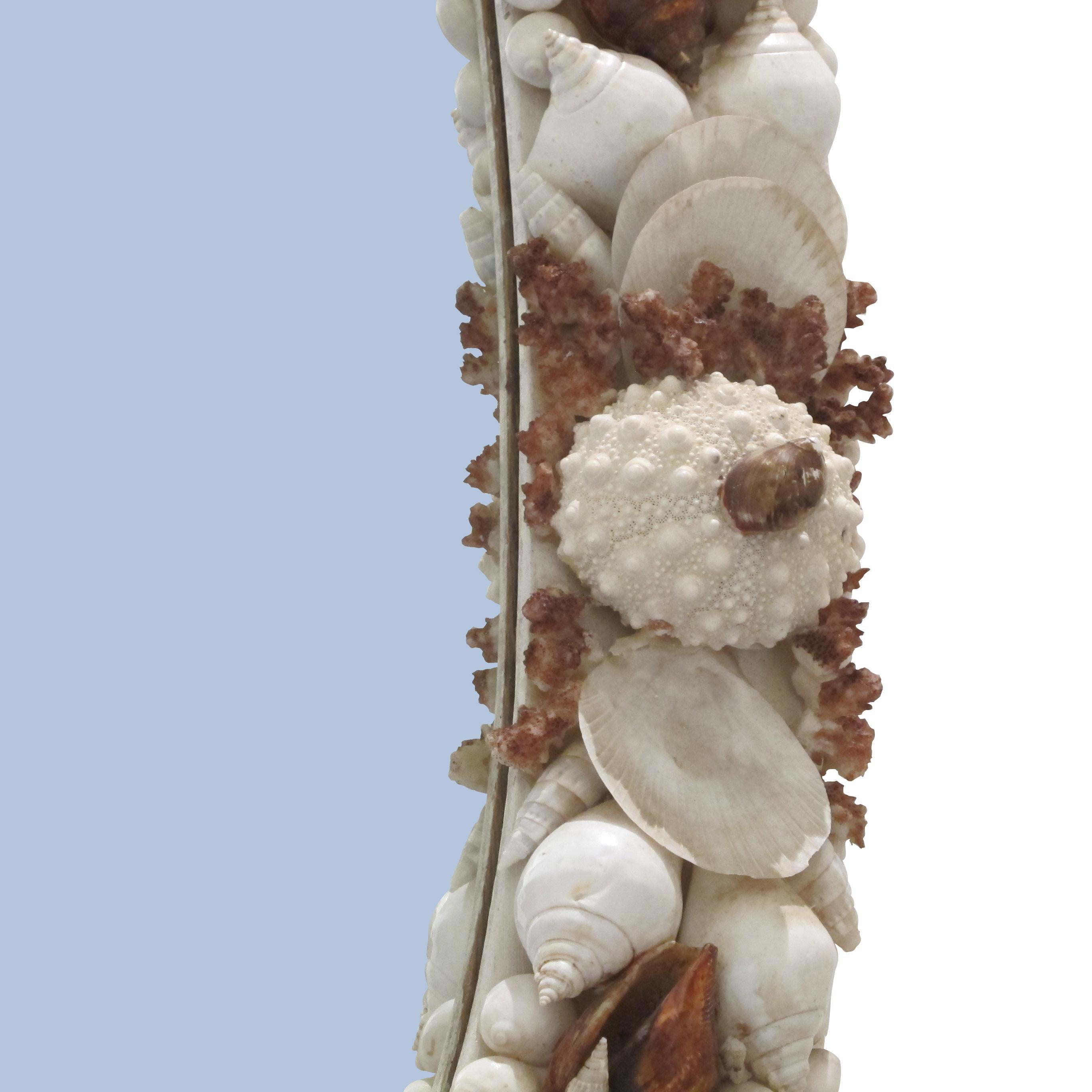 1960s Italian Oval Wall Mirror Encrusted with Sea Shells and Corals In Good Condition In London, GB