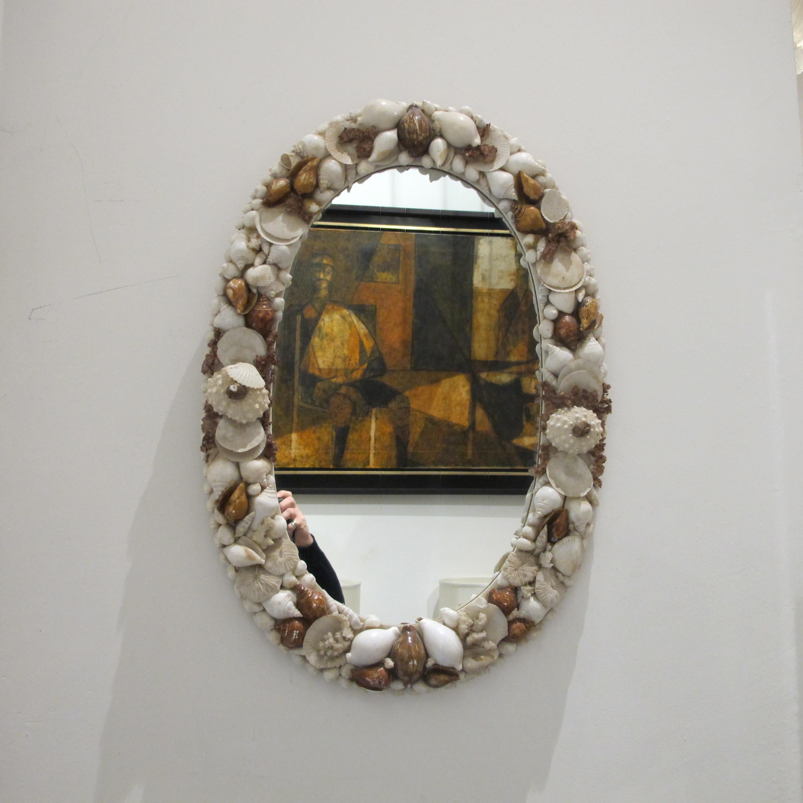 1960s Italian Oval Wall Mirror Encrusted with Sea Shells and Corals 2