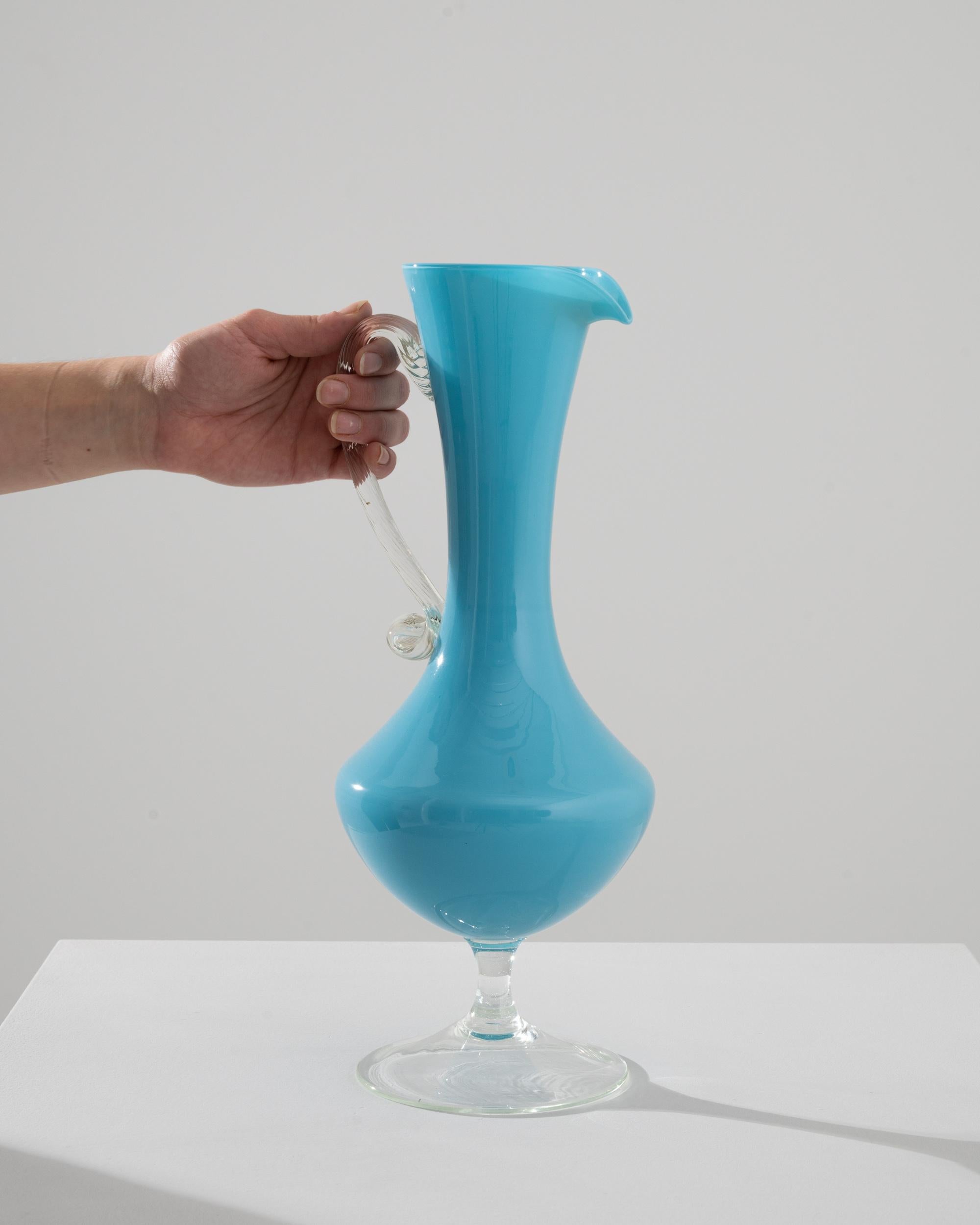 1960er Jahre Italienisch Panorama Blau Glas Krug (Moderne der Mitte des Jahrhunderts) im Angebot