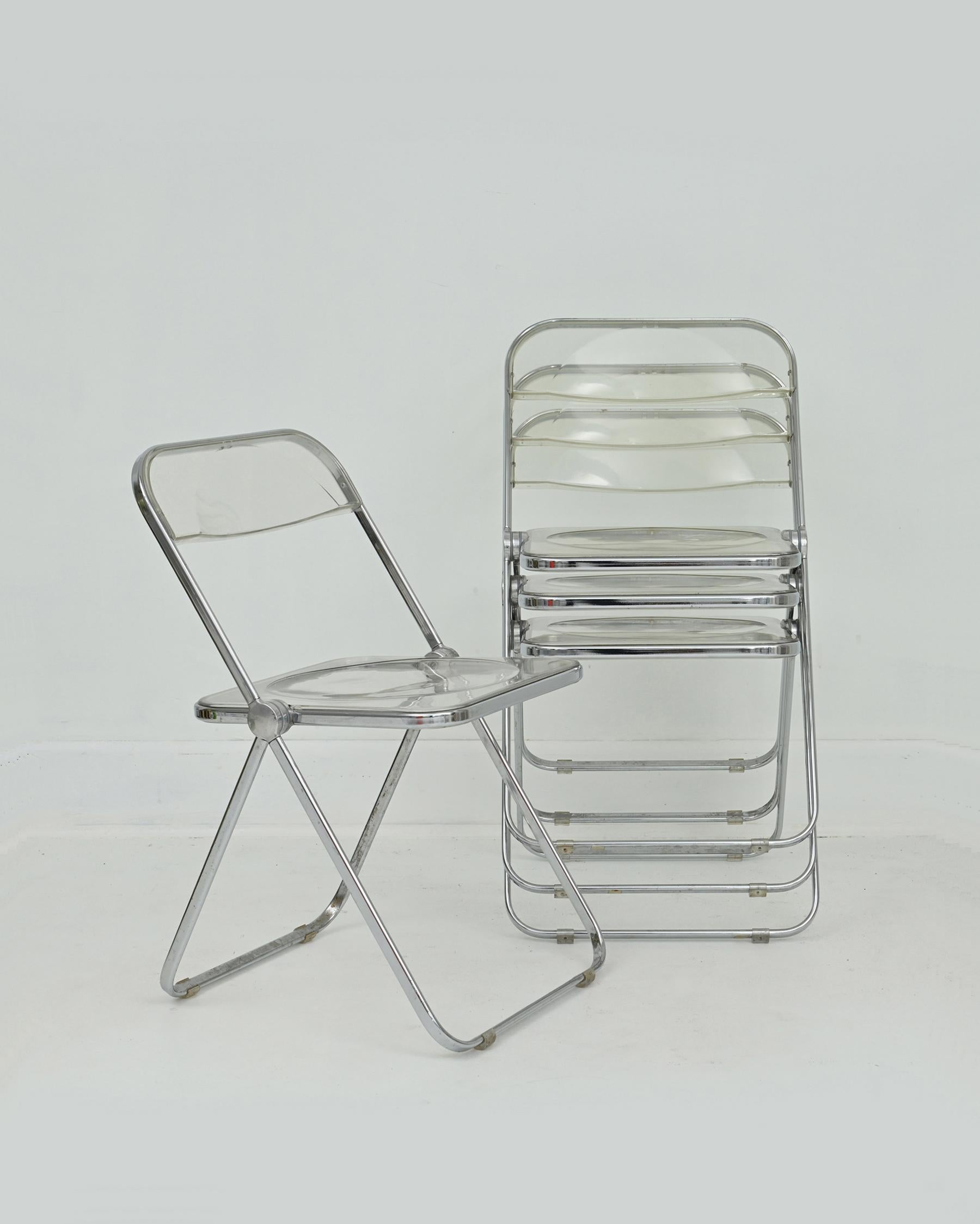 Mid-Century Modern 1960s Italian “Plia” Clear Lucite Folding Chair by Giancarlo Piretti for Anonima For Sale