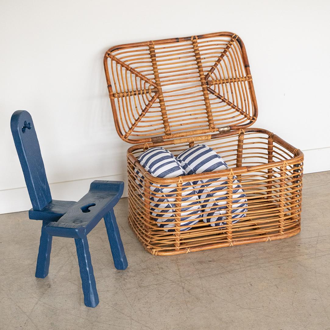 1960's Italian Rattan Basket with Hinged Lid 8