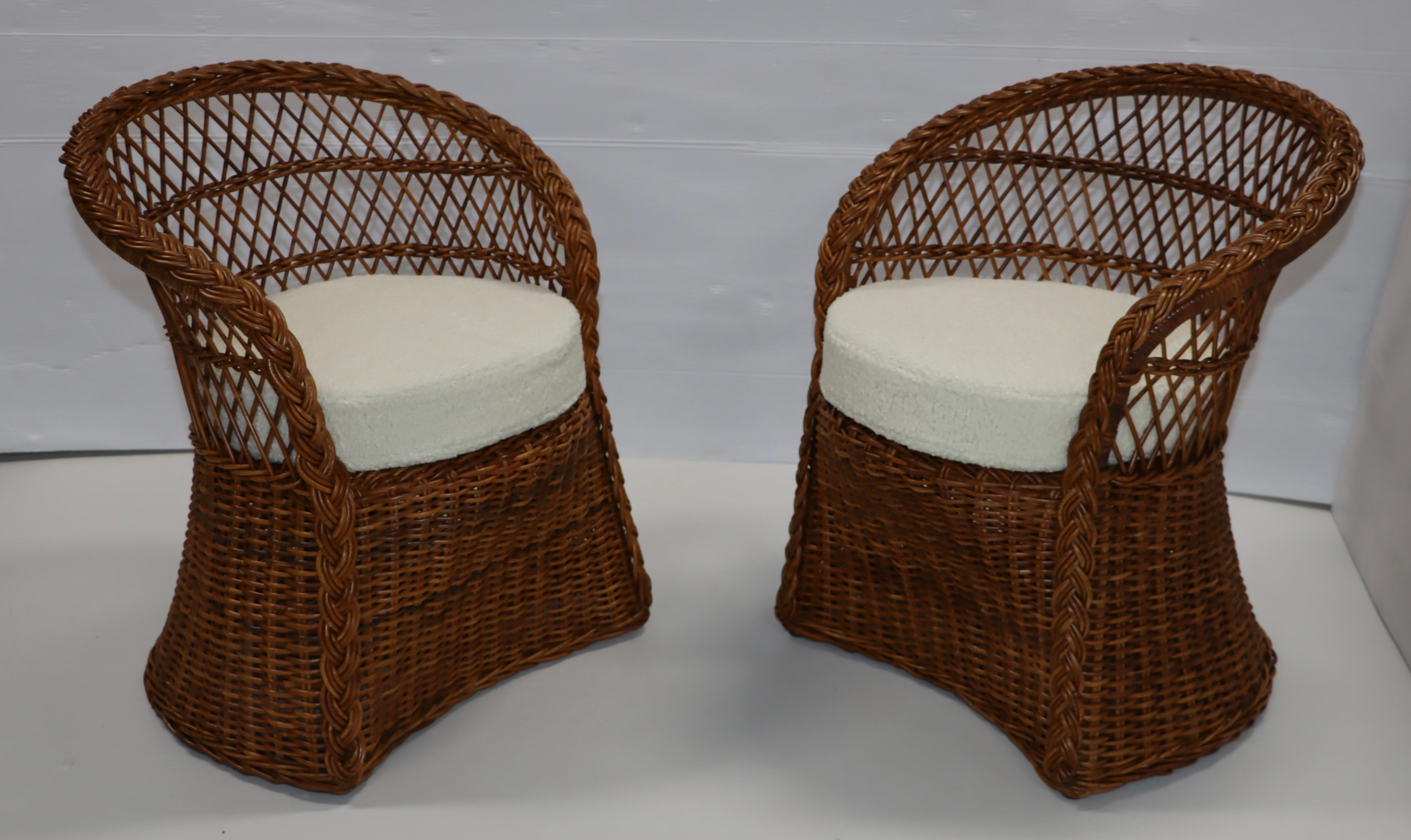 1960's Italian Rattan Lounge Chairs In Good Condition For Sale In New York, NY