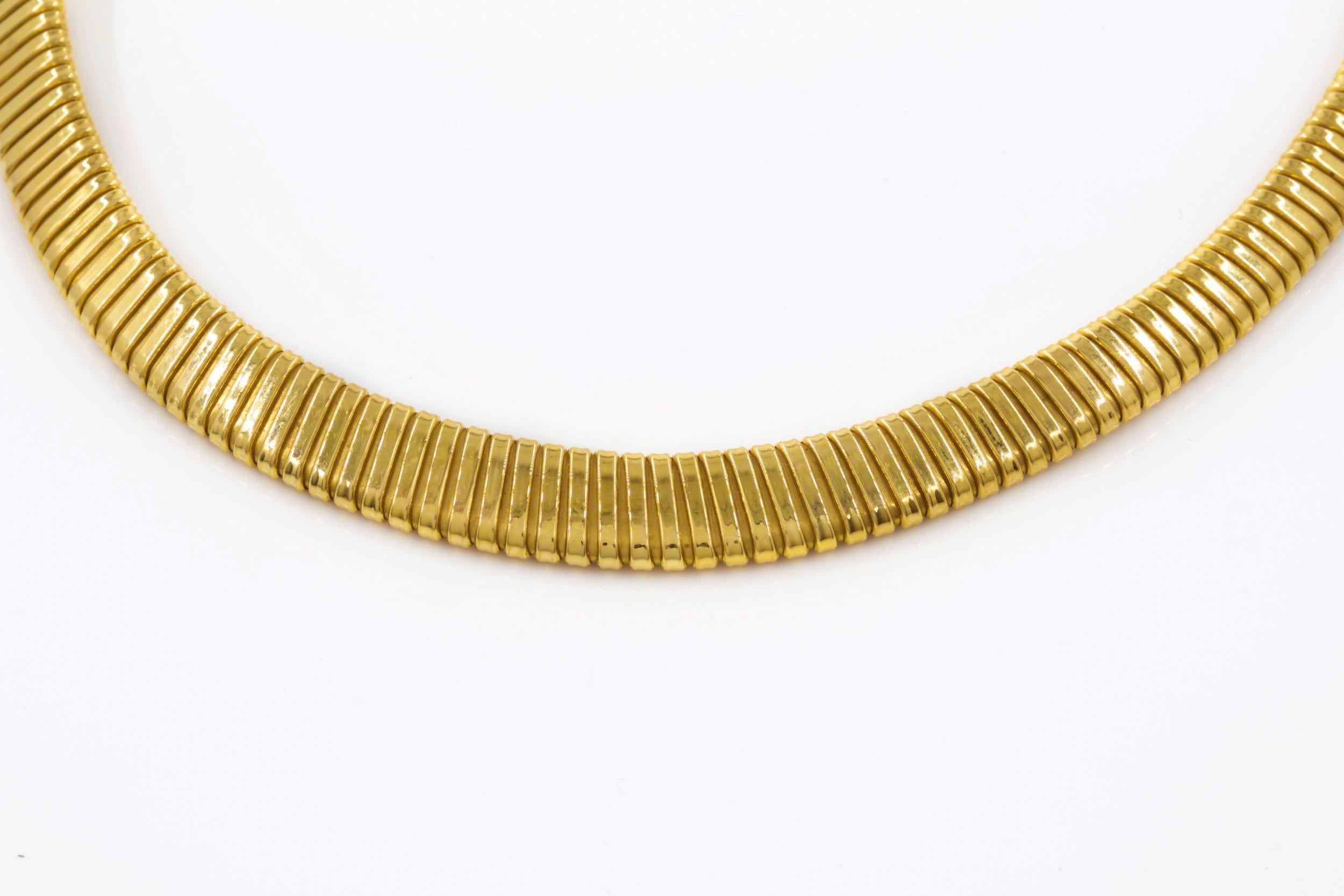 20th Century 1960s Italian Retro 18-Karat Yellow Gold Omega Flex Link Necklace