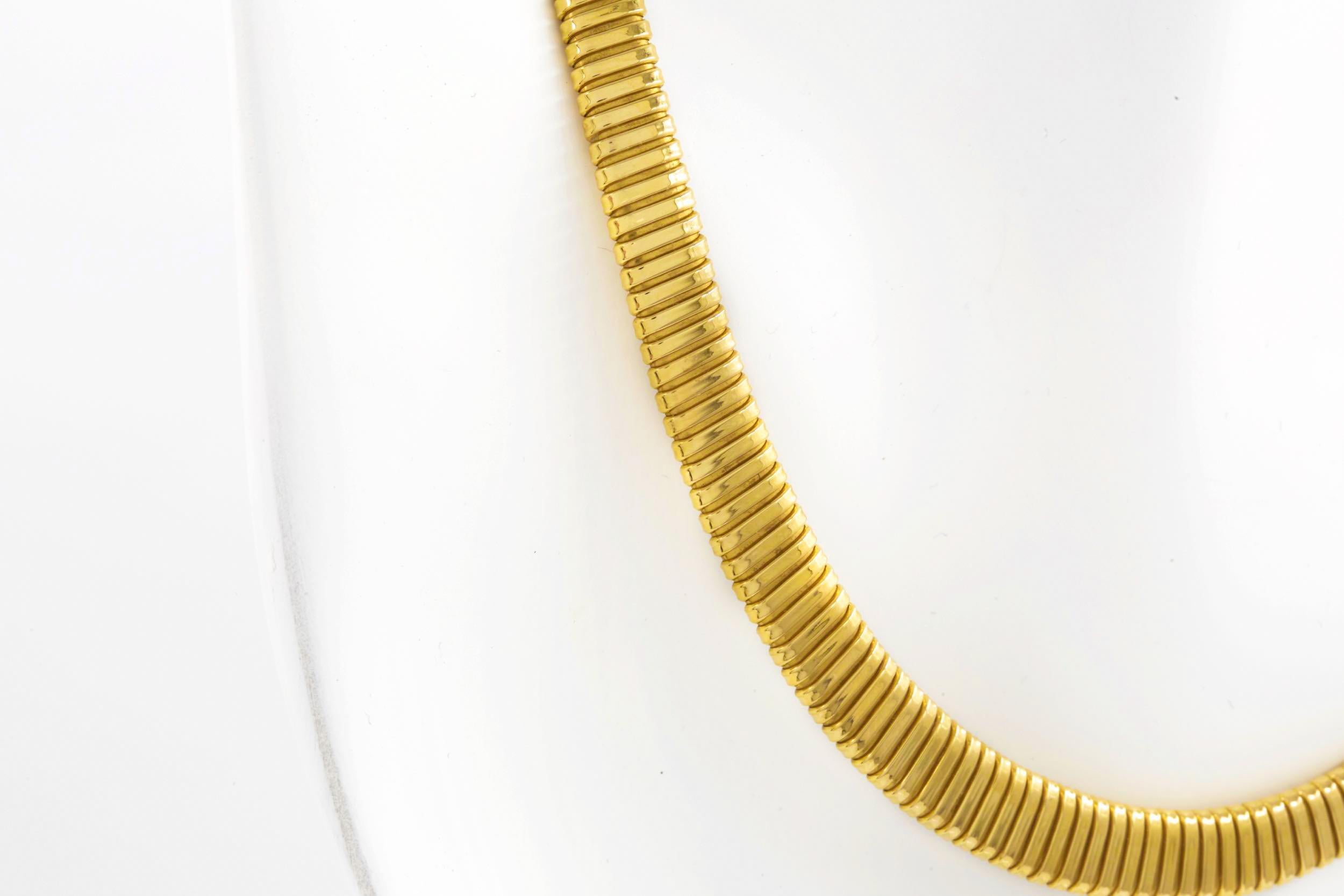 1960s Italian Retro 18-Karat Yellow Gold Omega Flex Link Necklace 1