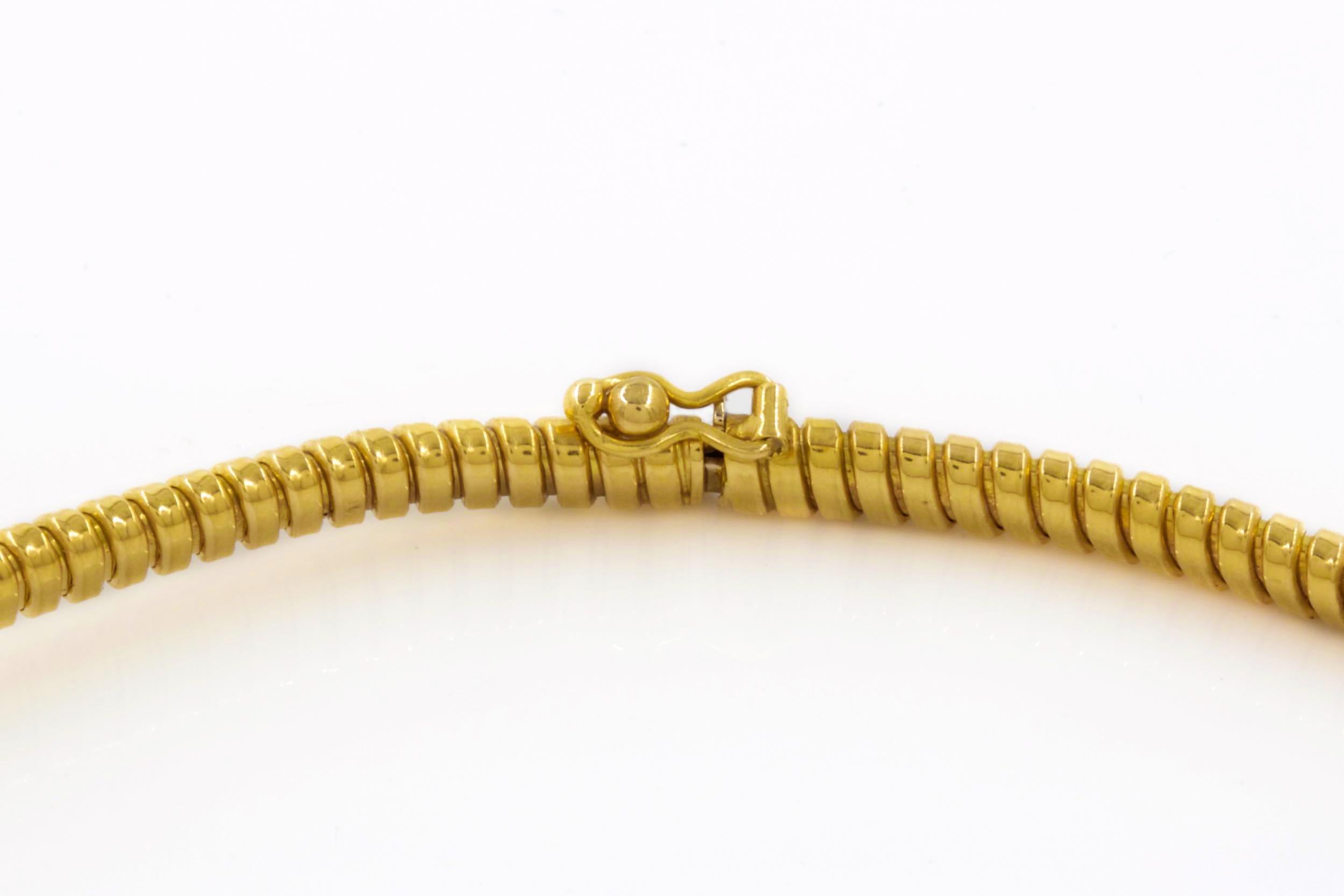 1960s Italian Retro 18-Karat Yellow Gold Omega Flex Link Necklace 3