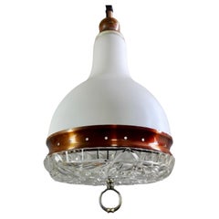 Vintage 1960s Italian rise-and-fall glass and aluminum three-light pendant lamp. 