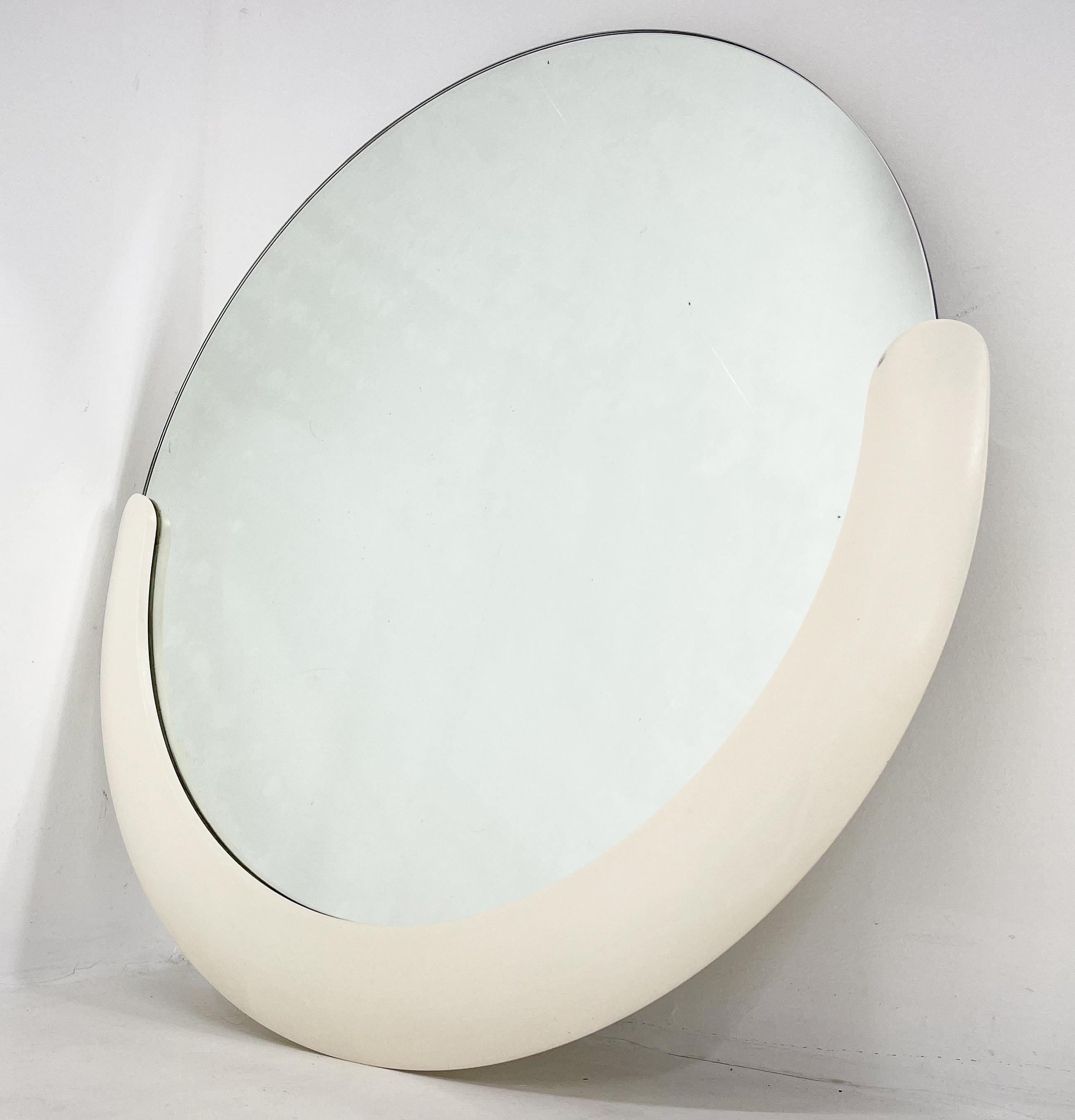 Mid-Century Modern 1960's Italian Round Wall Mirror For Sale