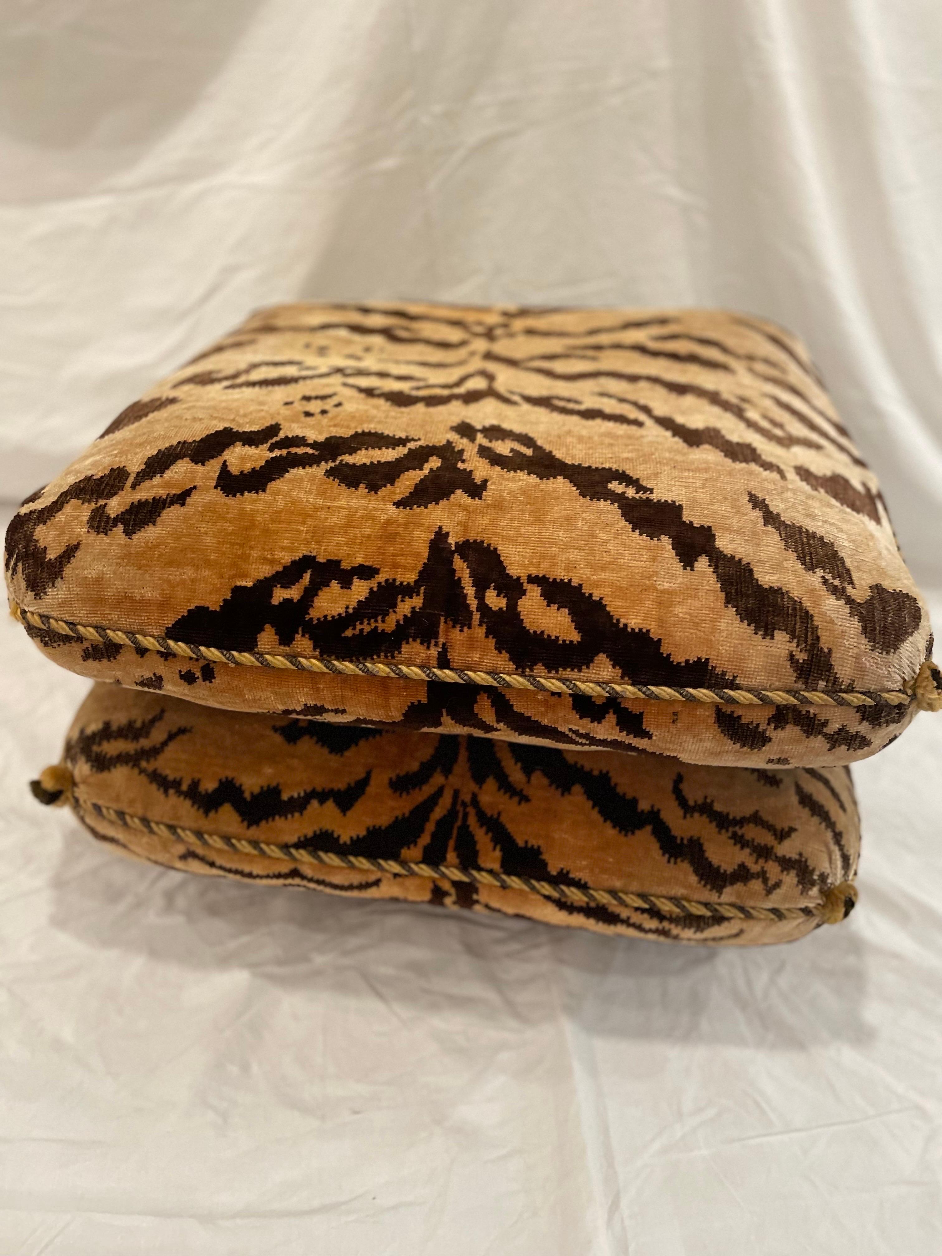 1960's Italian Scalamandré Le Tigre Stacked Cushion Ottoman For Sale 4