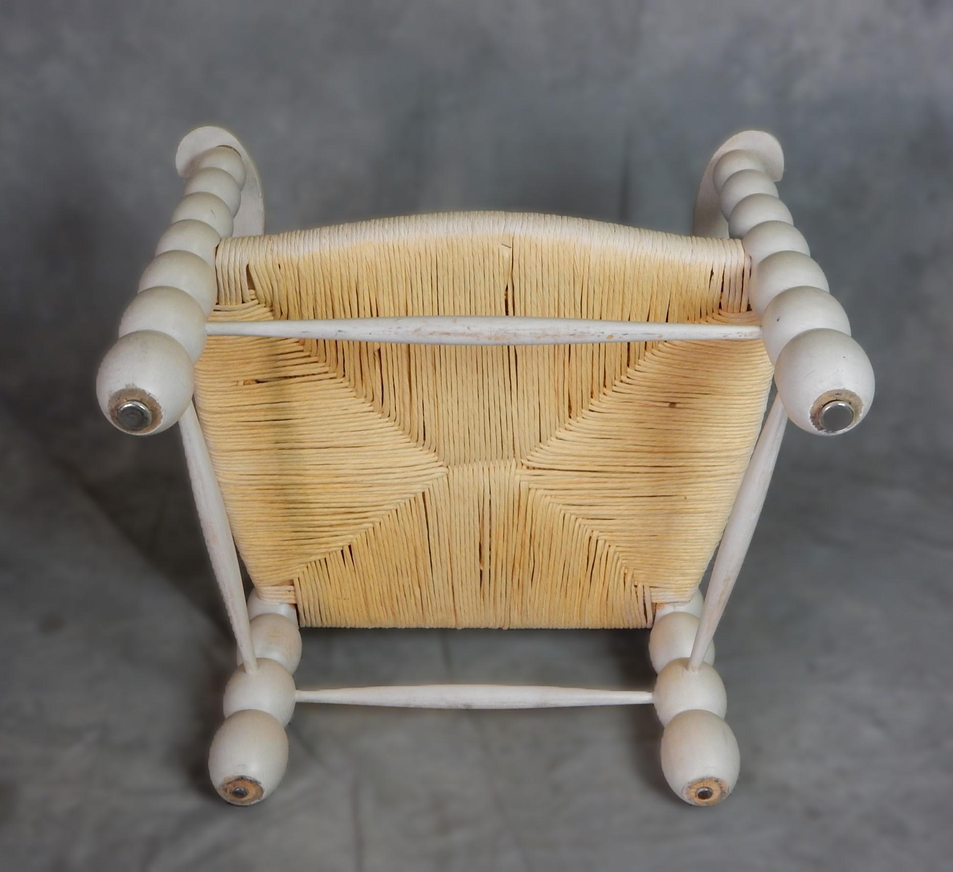 1960's Italian Sculpted Wood Lounge Chair with Rush Seating For Sale 6