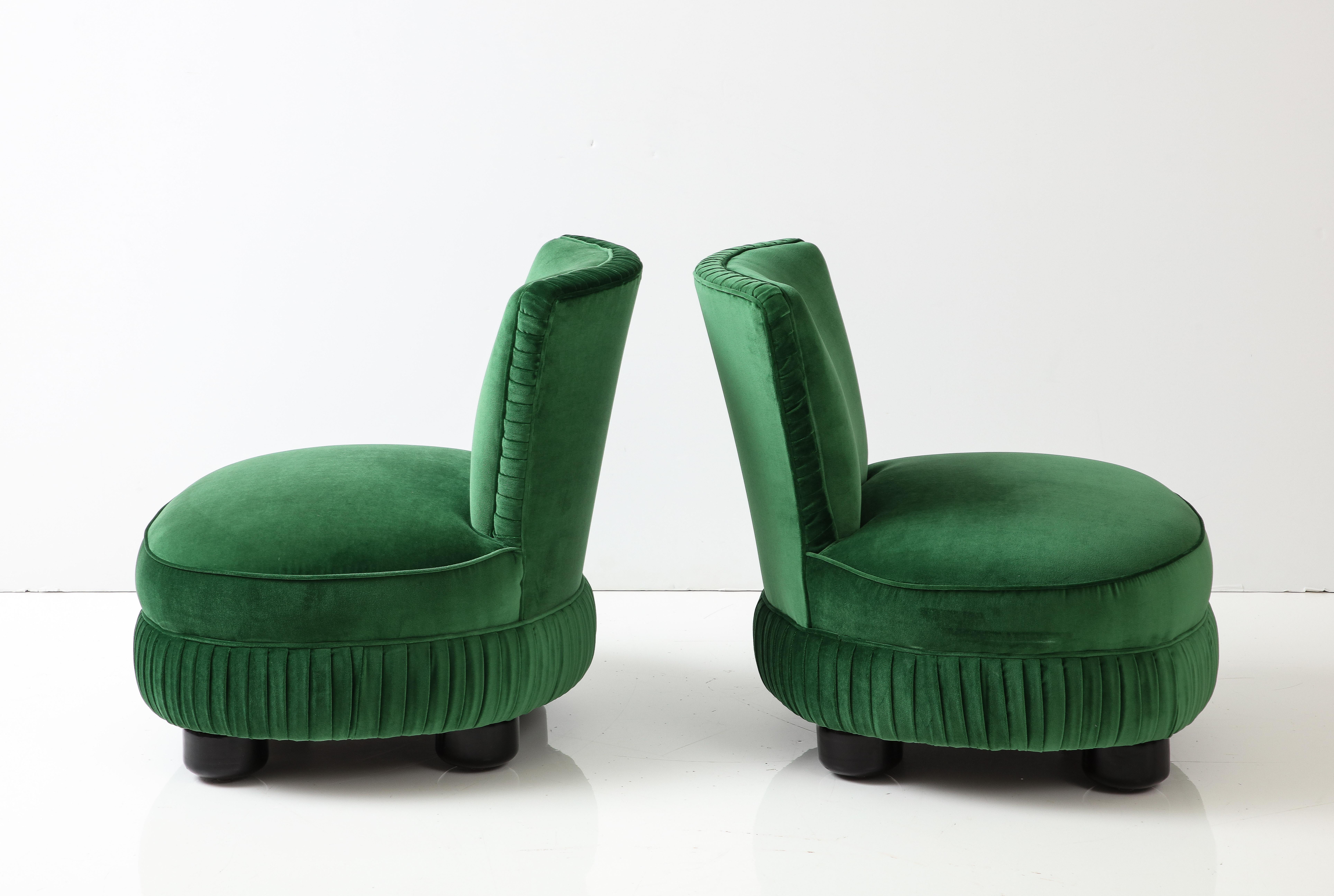 Mid-20th Century 1960s Italian Slipper Chairs in Green Velvet For Sale