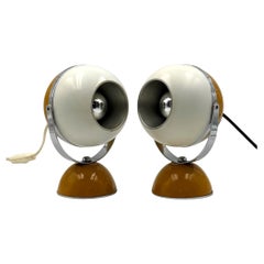 Pareja de Lámparas de Mesa de Metal y Cromo de la Era Espacial Italiana de los Años 60