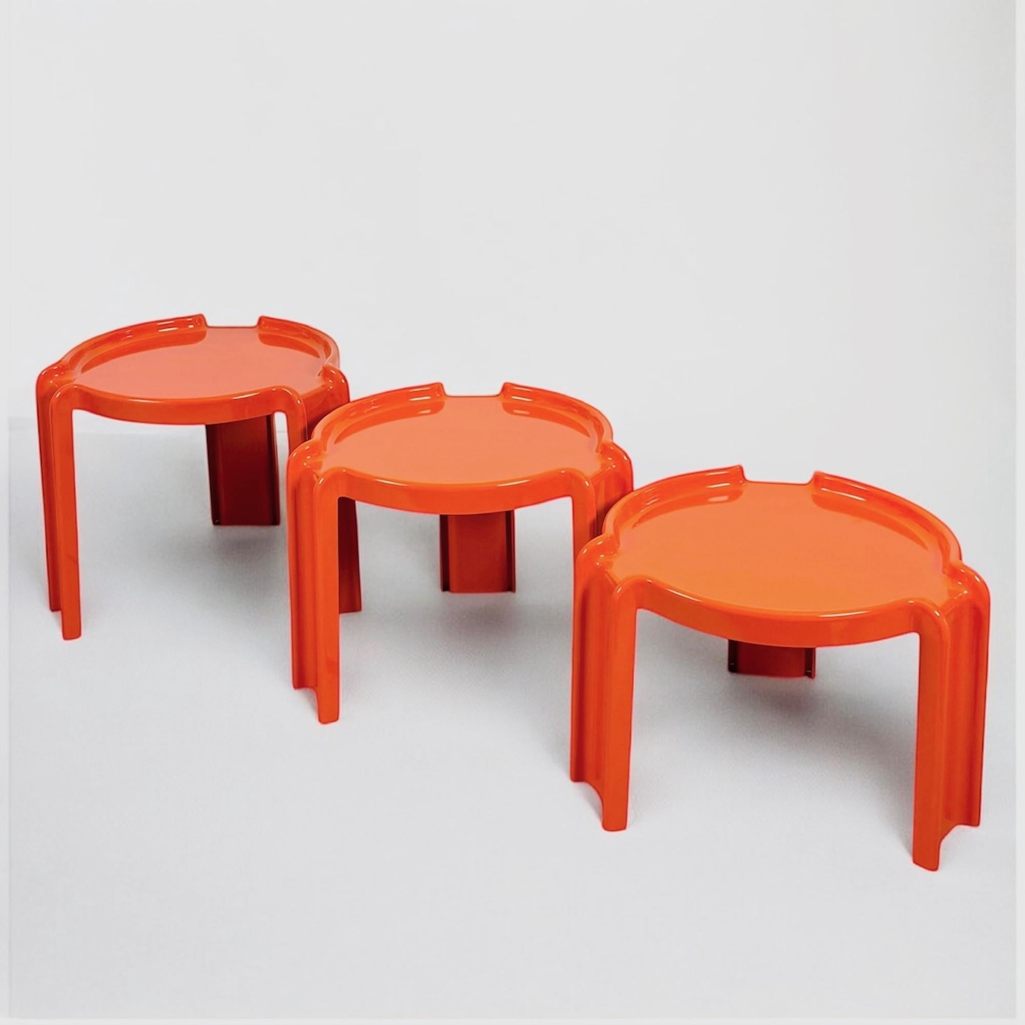 1960s Italian Space Age Giotto Stoppino Tables 4905/6/7 for Kartell, Orange Set For Sale 13