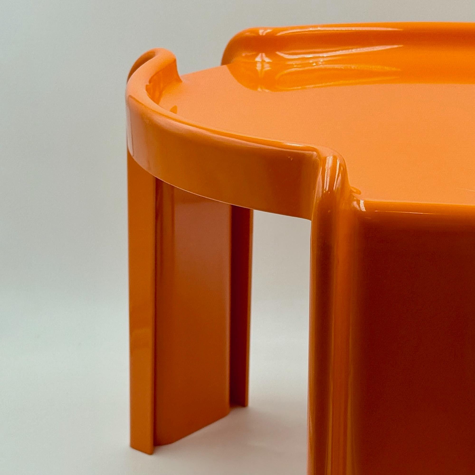 Plastic 1960s Italian Space Age Giotto Stoppino Tables 4905/6/7 for Kartell, Orange Set For Sale