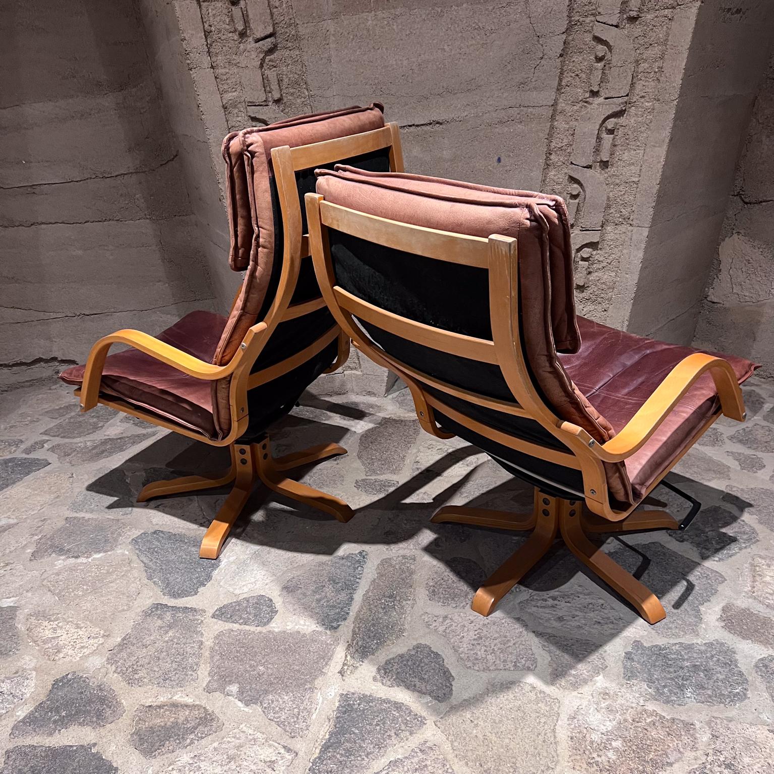 1960s Italian Swiss Leather Tall Padded Lounge Chairs For Sale 6
