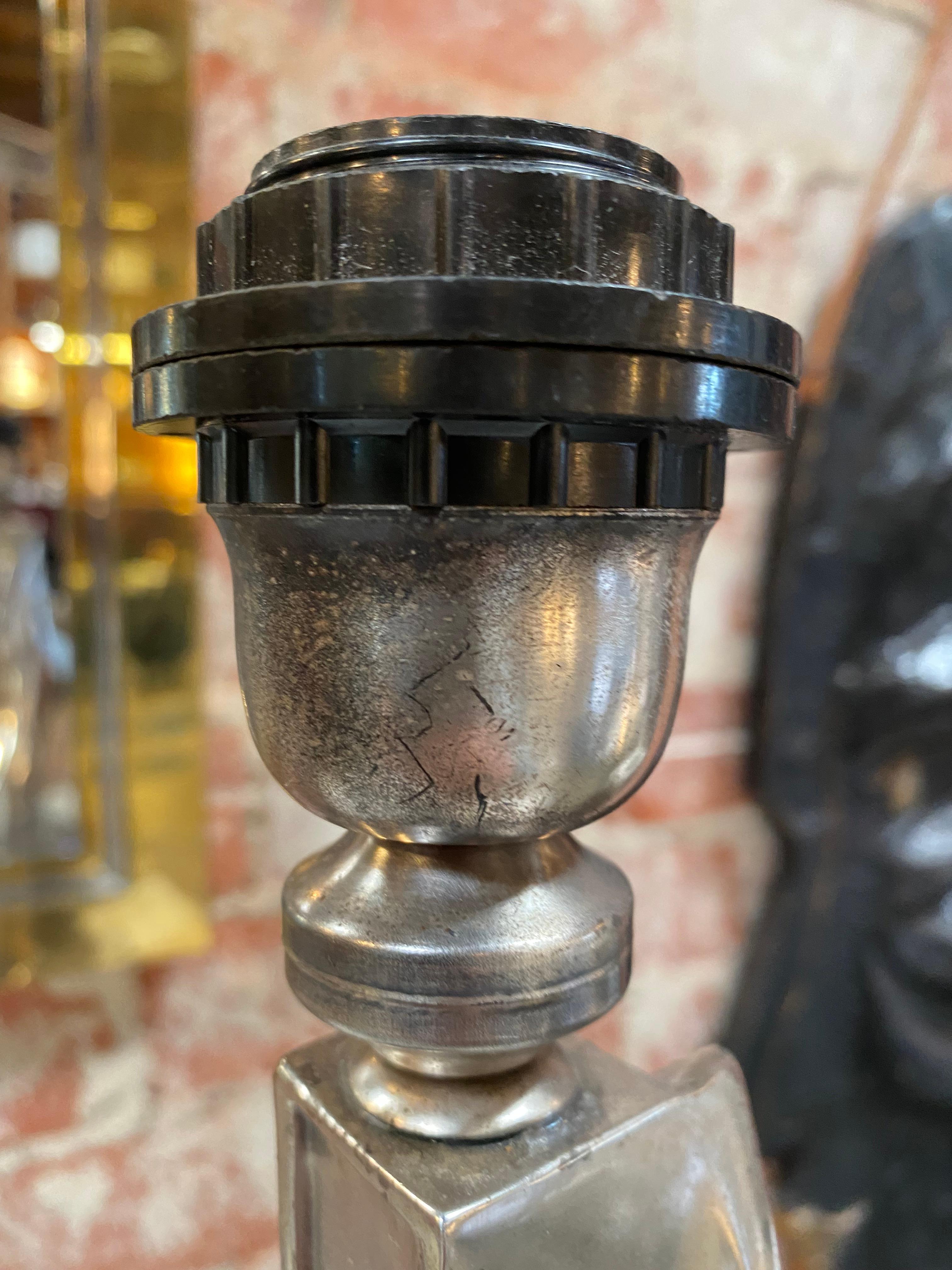 Italienische Tischlampe aus den 1960er Jahren im Zustand „Gut“ im Angebot in Los Angeles, CA