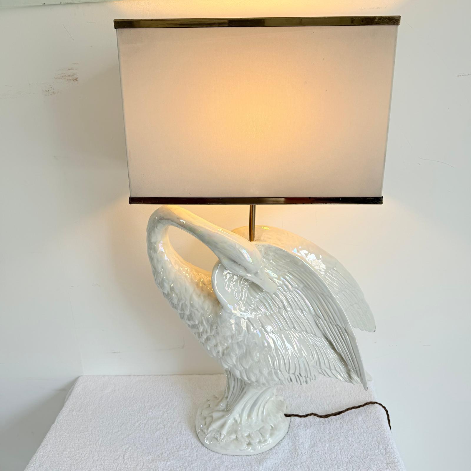 Mid-Century Modern 1960's Italian Table Lamp In White Glazed Ceramic For Sale