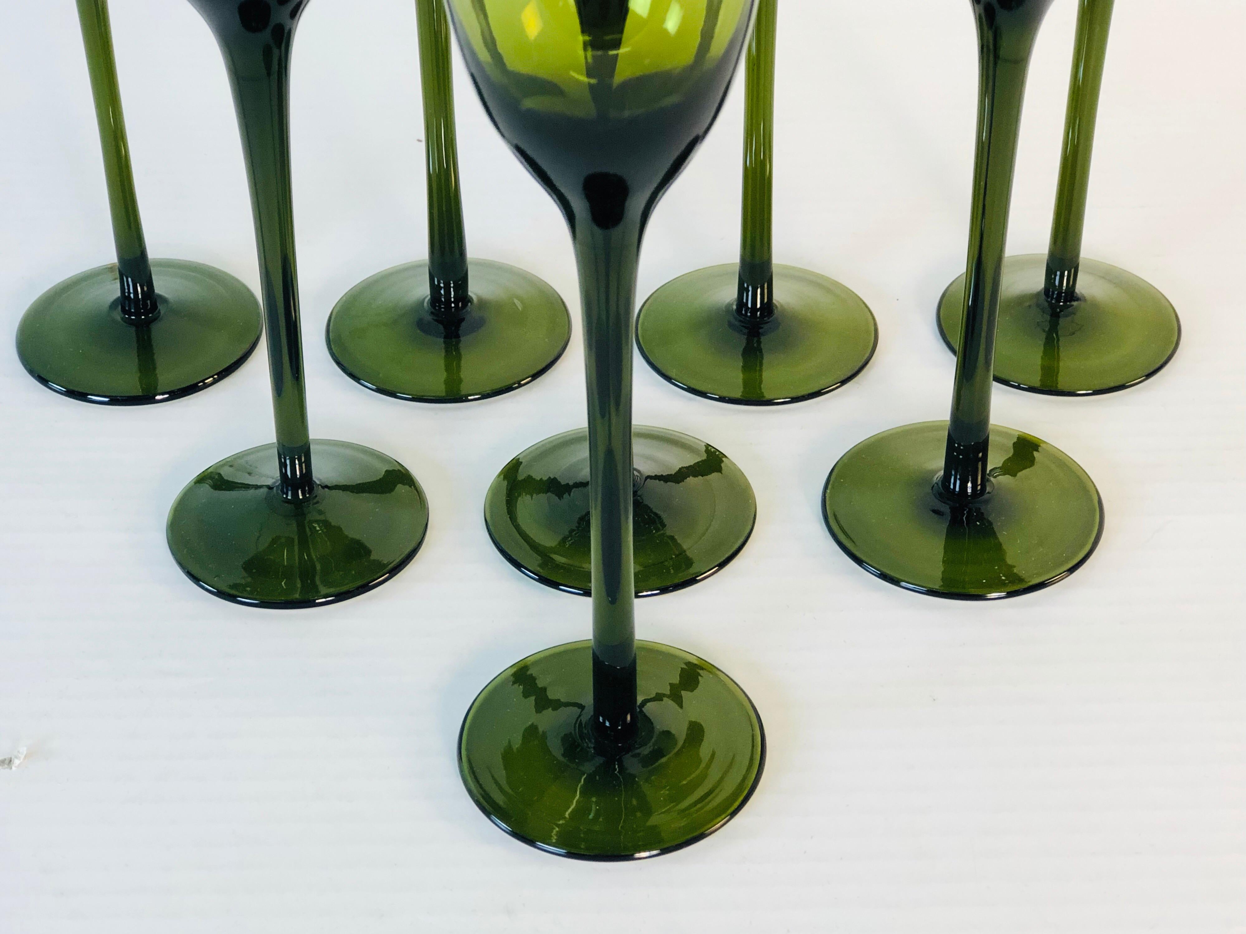 20th Century 1960s Italian Tall Green Champagne Flutes, Set of 8 For Sale