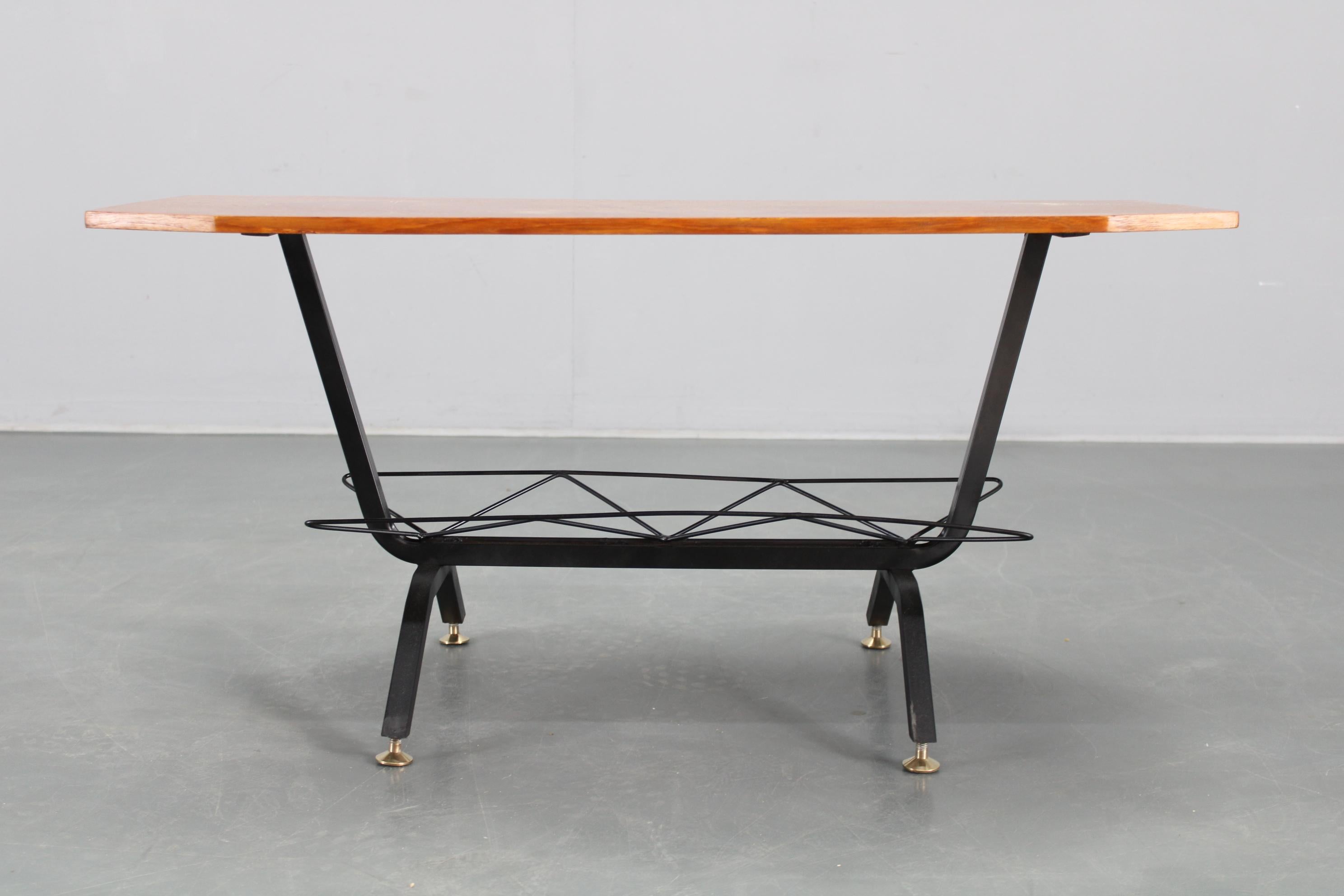 - Good original condition with minor signs of use 
- Iron base 