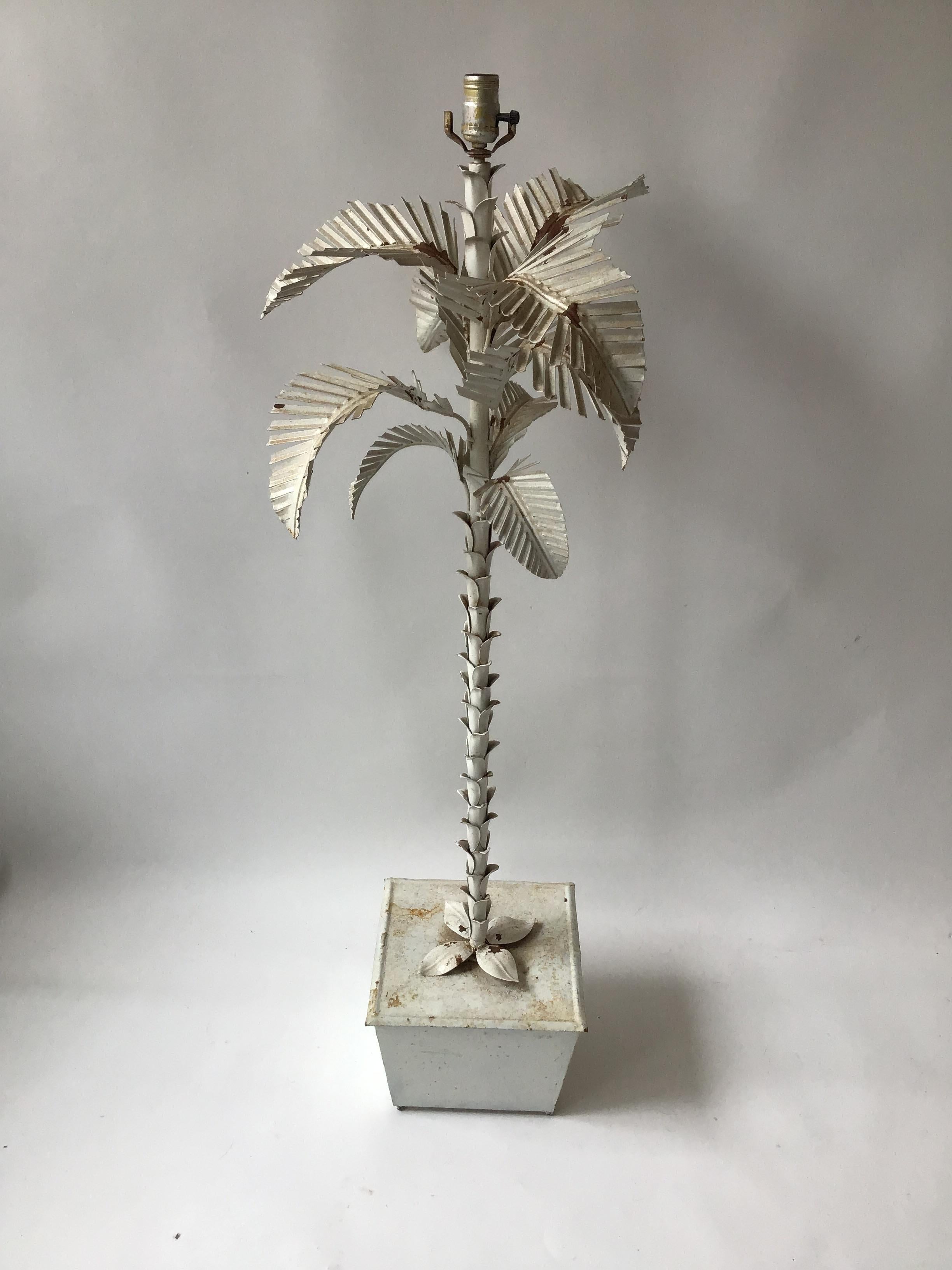 1960s Italian tole palm tree floor lamp. This lamp can be shipped UPS.